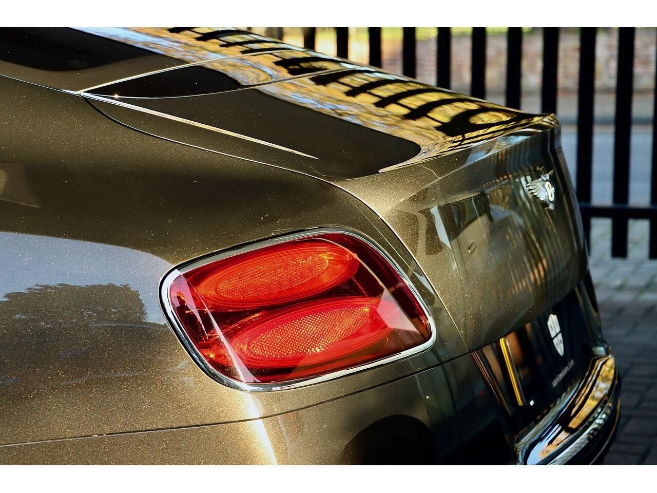 BENTLEY CONTINENTAL GT COUPE 6.0 W12 [635] Speed 2dr Auto for sale UK - Slide 8