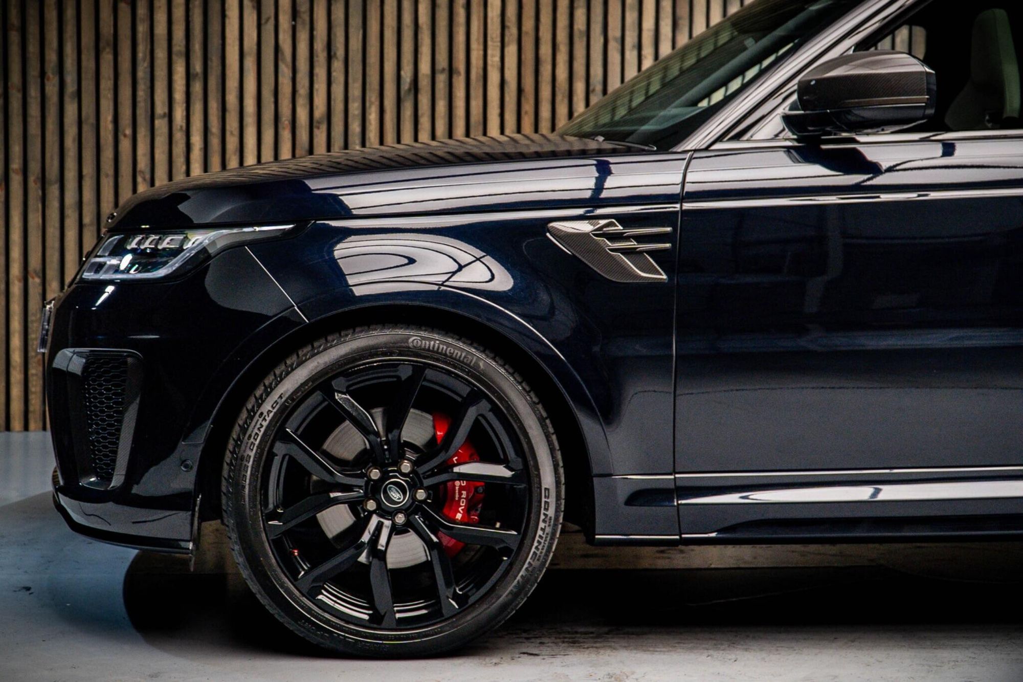 LAND ROVER RANGE ROVER SPORT ESTATE 5.0 P575 S/C SVR Carbon Edition 5dr Auto for sale UK - Slide 9