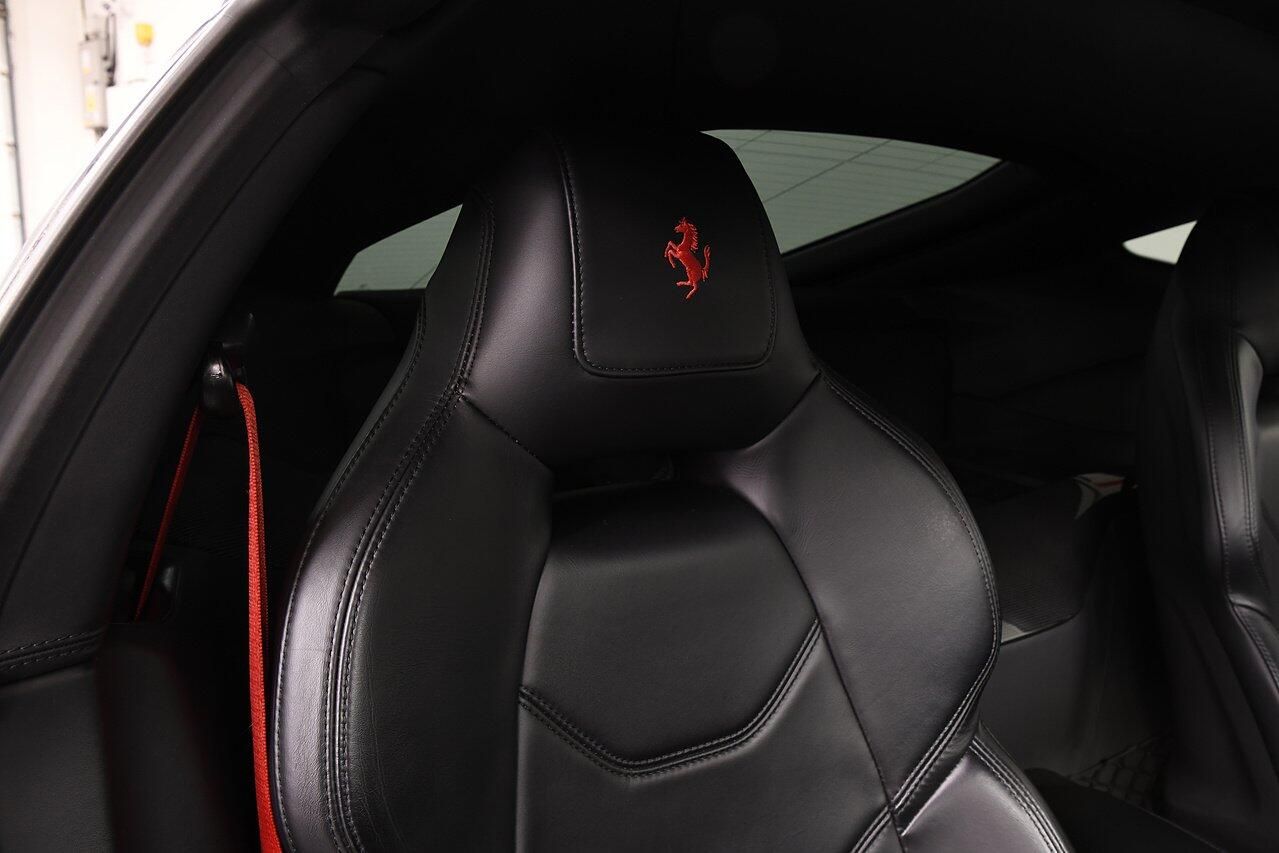 FERRARI F12 BERLINETTA COUPE 2dr Auto [HELE] for sale UK - Slide 9