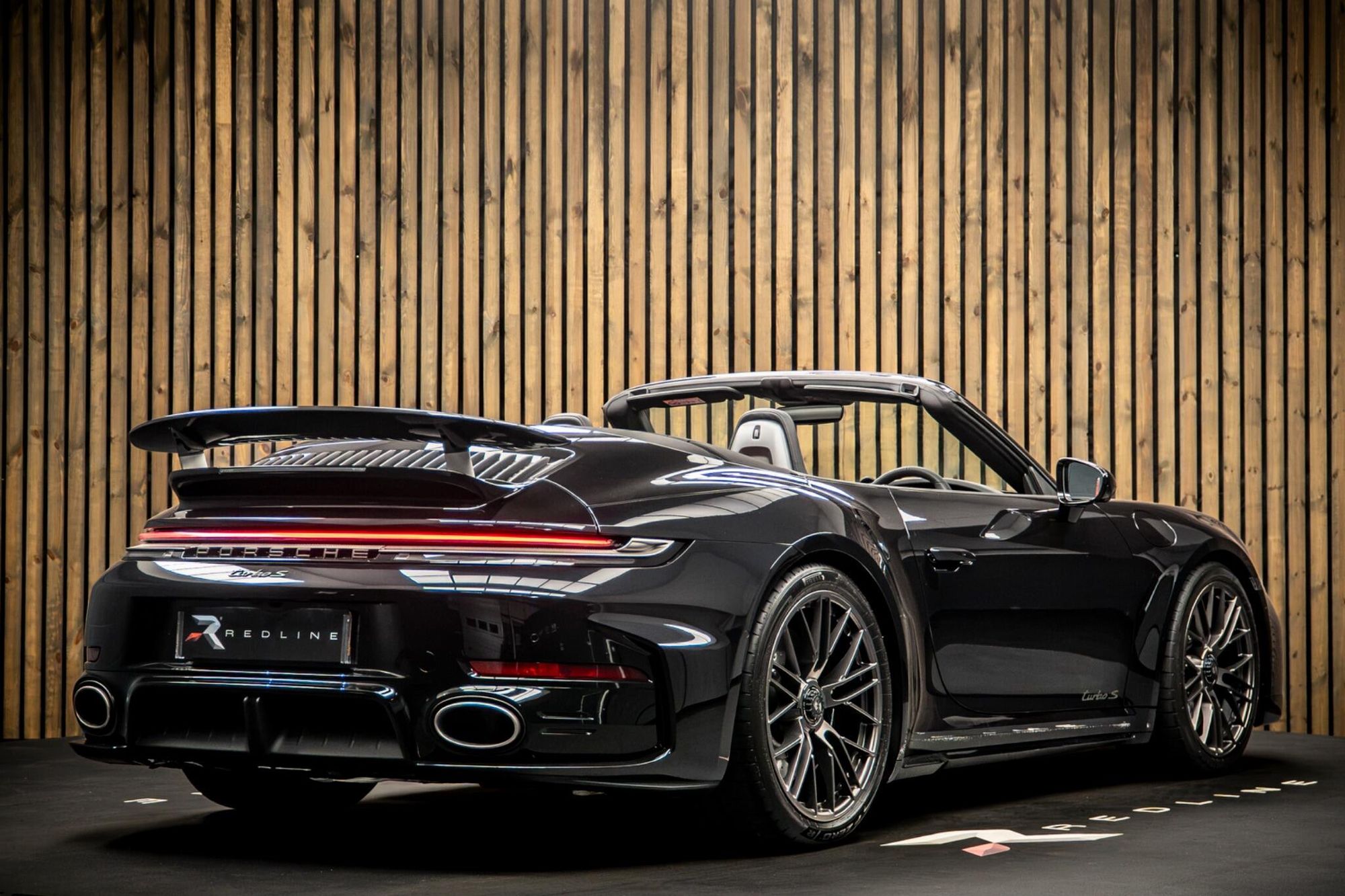 PORSCHE 911 [992] TURBO S CABRIOLET 2dr PDK for sale UK - Slide 4
