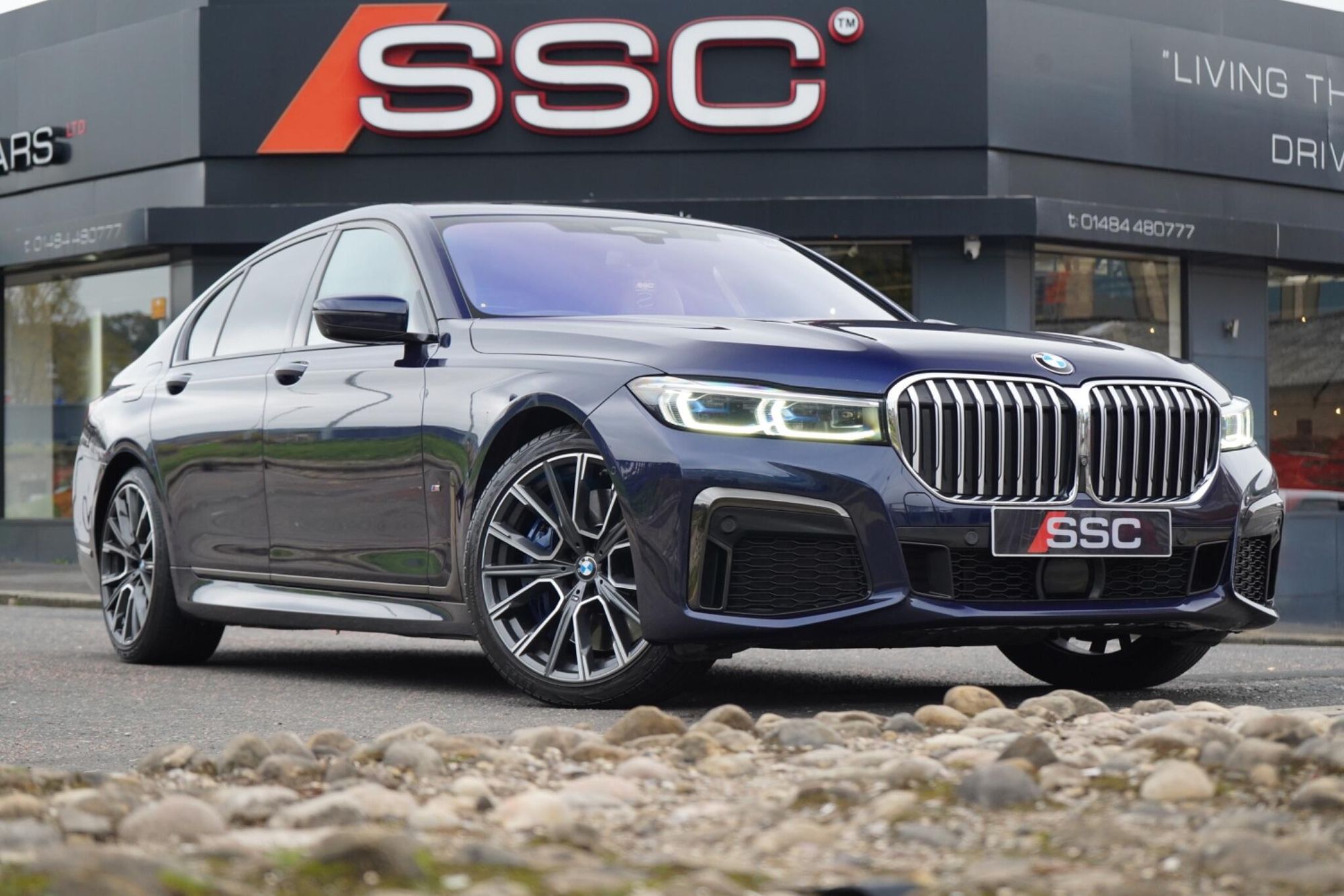 BMW 7 SERIES DIESEL SALOON 740d xDrive M Sport 4dr Auto for sale UK
