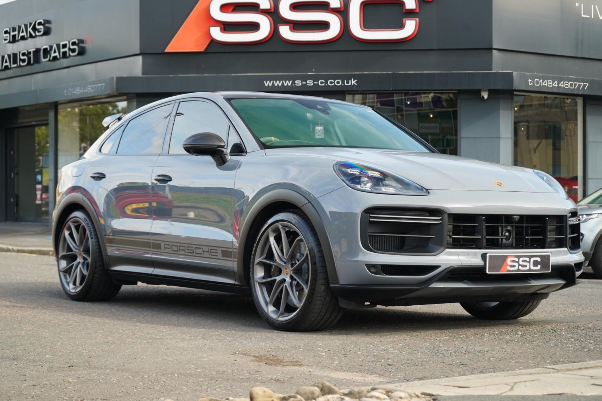 PORSCHE CAYENNE COUPE Turbo GT 5dr Tiptronic S for sale UK - Slide 4