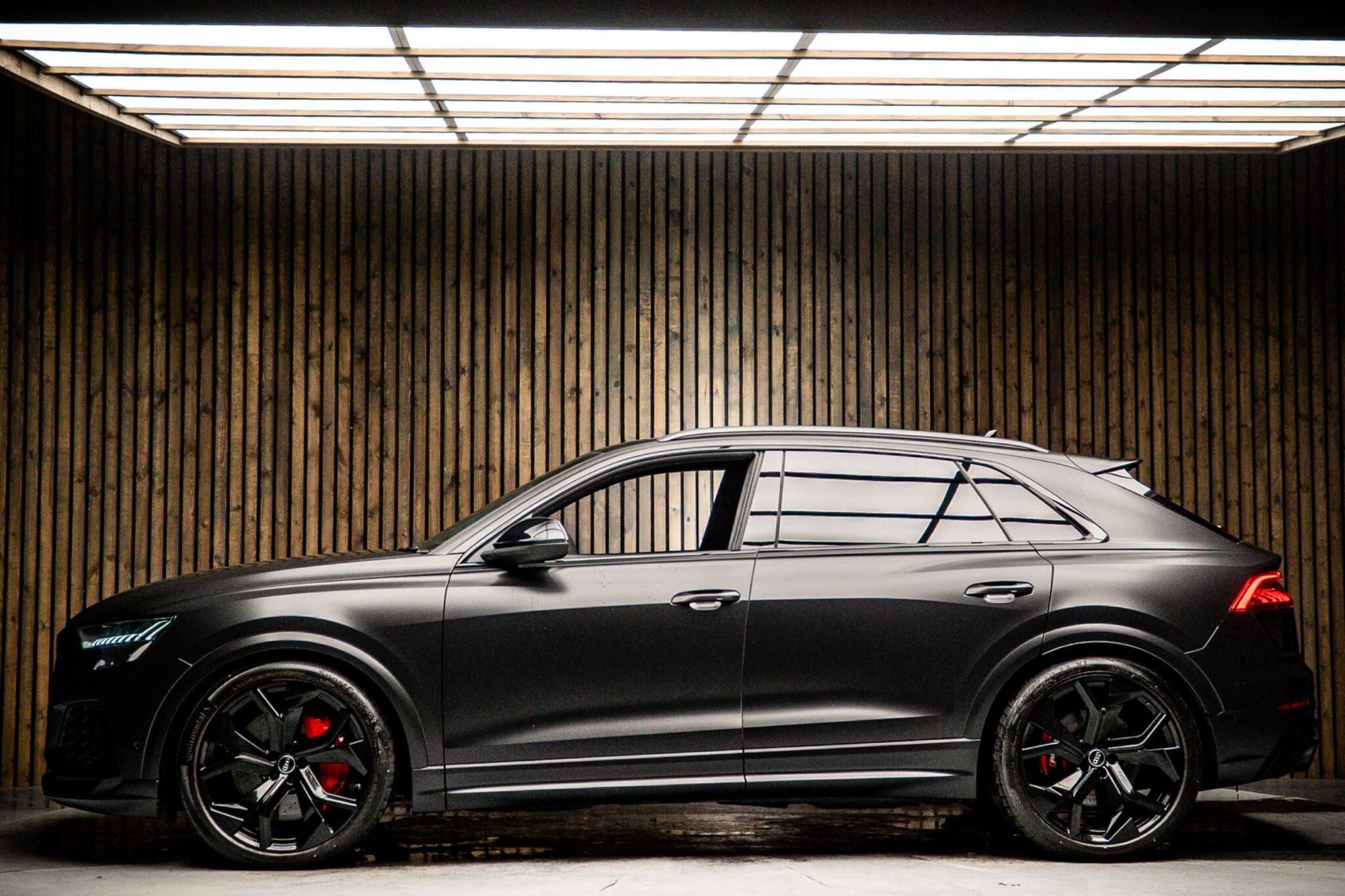 AUDI Q8 ESTATE SQ8 TFSI Quattro Vorsprung 5dr Tiptronic for sale UK - Slide 7