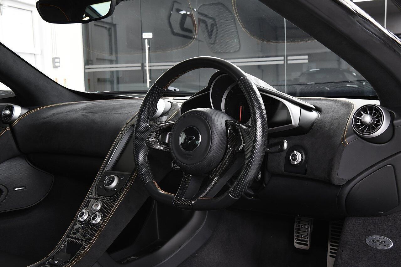 MCLAREN 650 S COUPE V8 2dr SSG Auto for sale UK - Slide 5