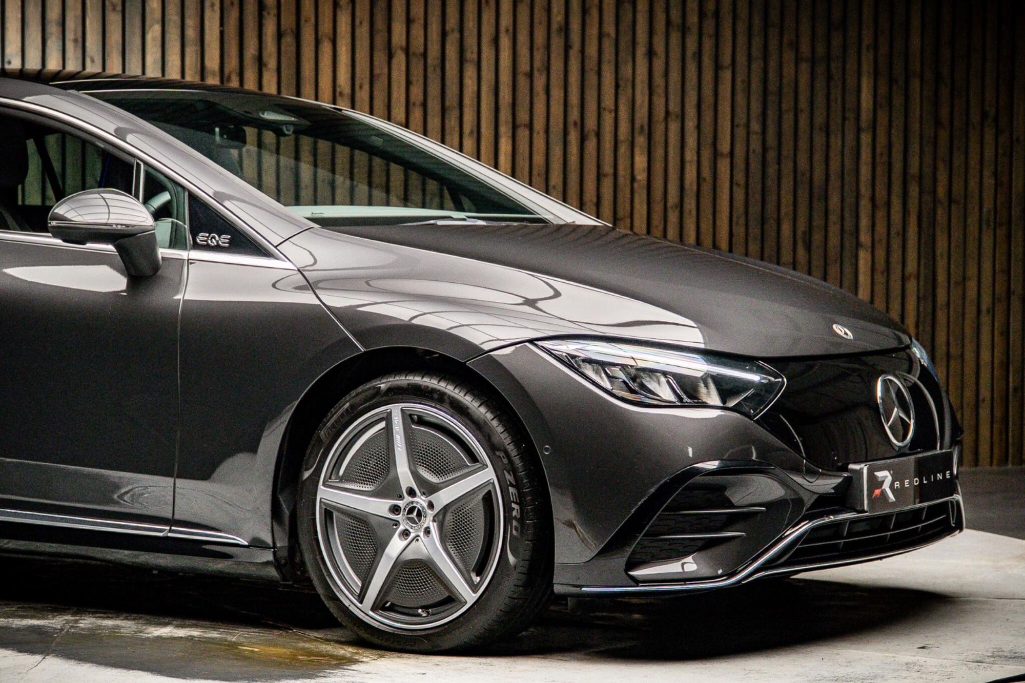 MERCEDES-BENZ EQE SALOON EQE 300 180kW AMG Line Premium 89kWh 4dr Auto for sale UK - Slide 10