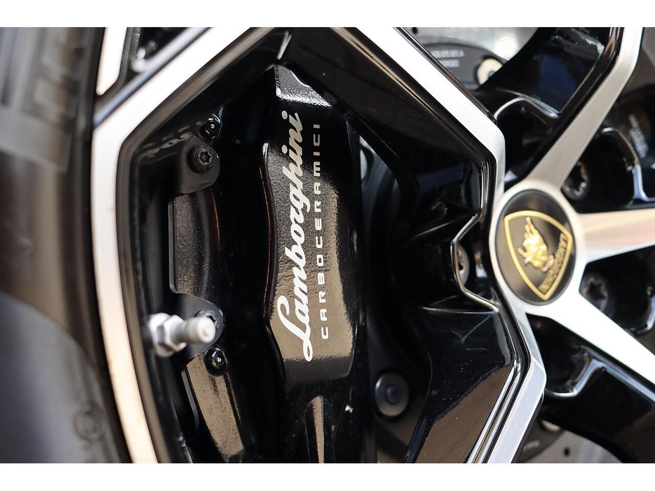 LAMBORGHINI HURACAN COUPE LP 640-4 Performante 2dr LDF for sale UK - Slide 8