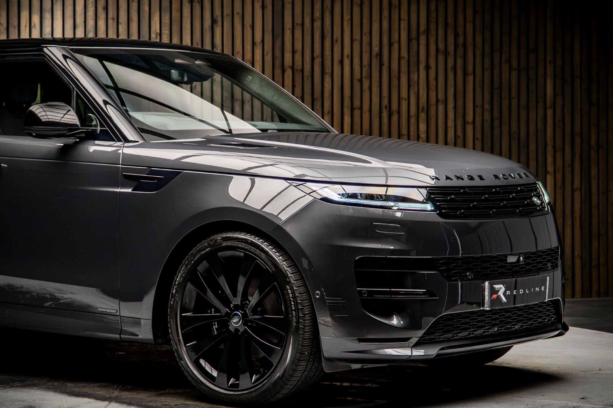 LAND ROVER RANGE ROVER SPORT DIESEL ESTATE 3.0 D350 Autobiography 5dr Auto for sale UK - Slide 10