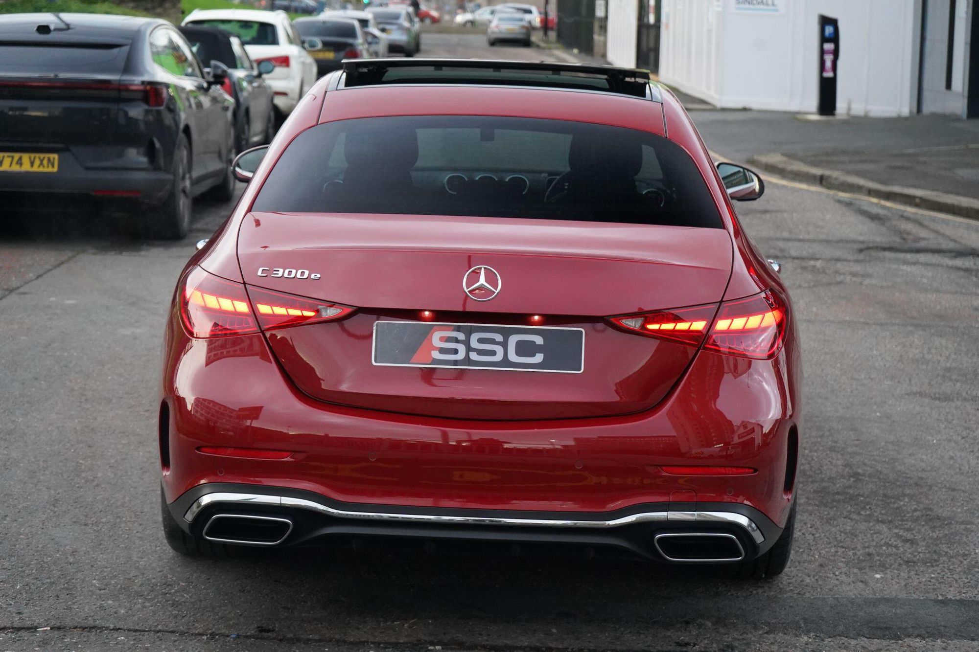 MERCEDES-BENZ C CLASS SALOON C300e AMG Line Premium Plus 4dr 9G-Tronic for sale UK - Slide 10