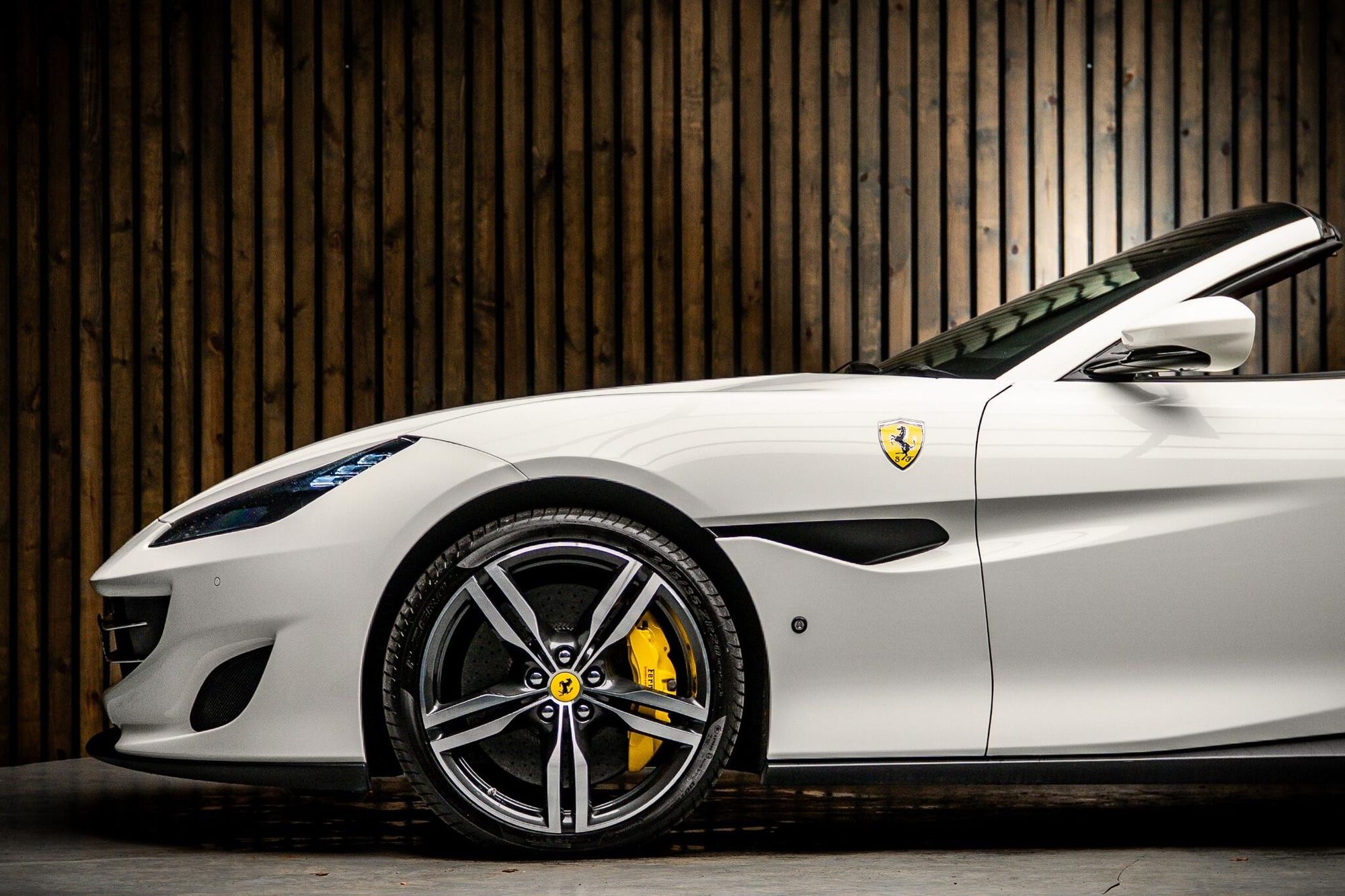 FERRARI PORTOFINO CONVERTIBLE GT 2dr Auto for sale UK - Slide 9