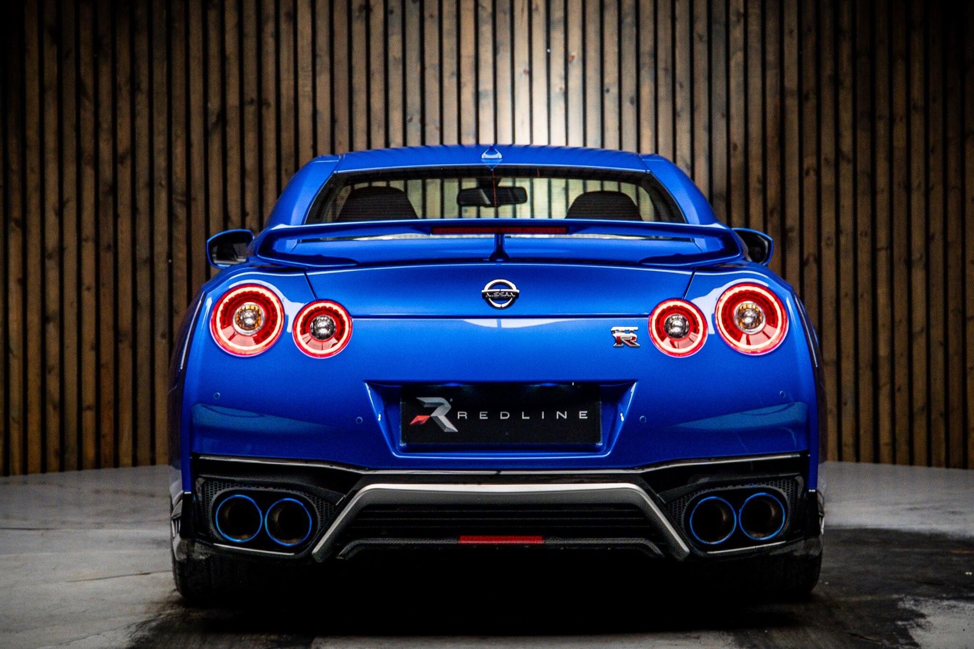 NISSAN GT-R COUPE 3.8 Prestige 2dr Auto for sale UK - Slide 6