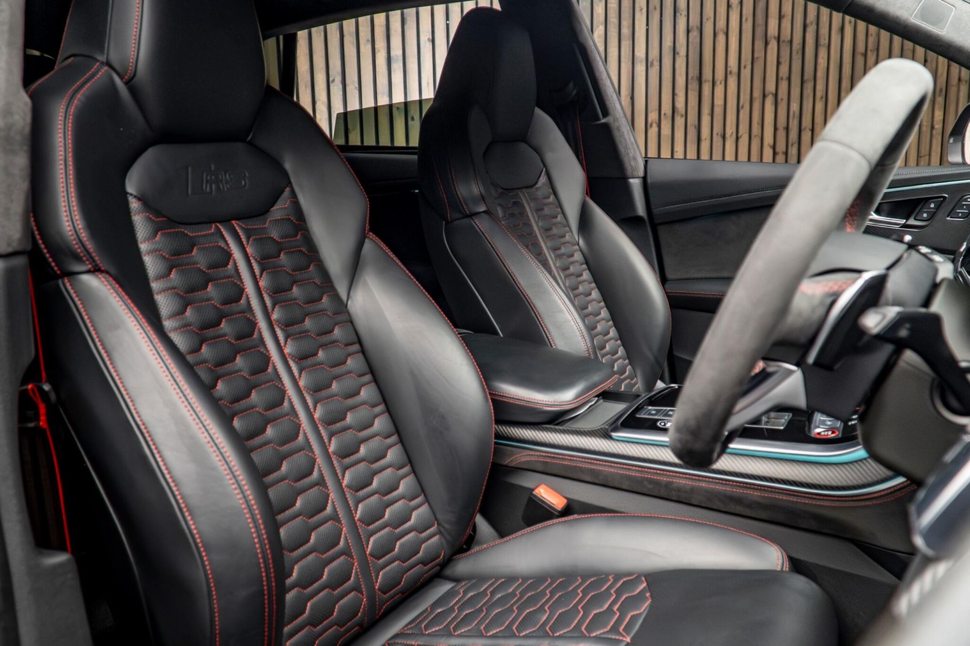 AUDI Q8 ESTATE SQ8 TFSI Quattro Vorsprung 5dr Tiptronic for sale UK - Slide 2