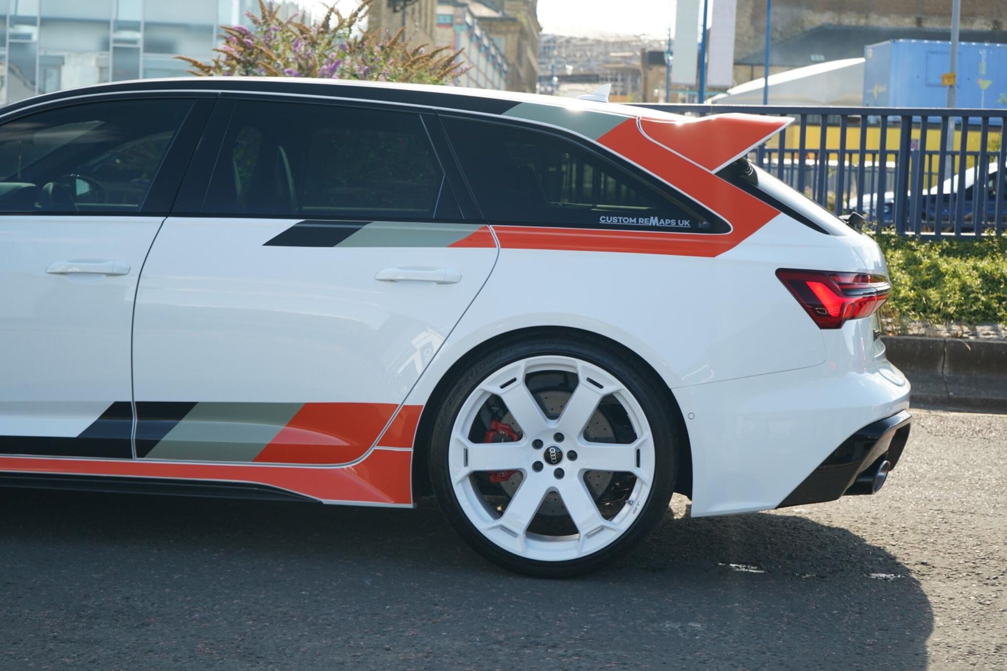AUDI RS6 RS 6 AVANT SPECIAL EDITION RS 6 TFSI Quattro GT 5dr Tiptronic for sale UK - Slide 9