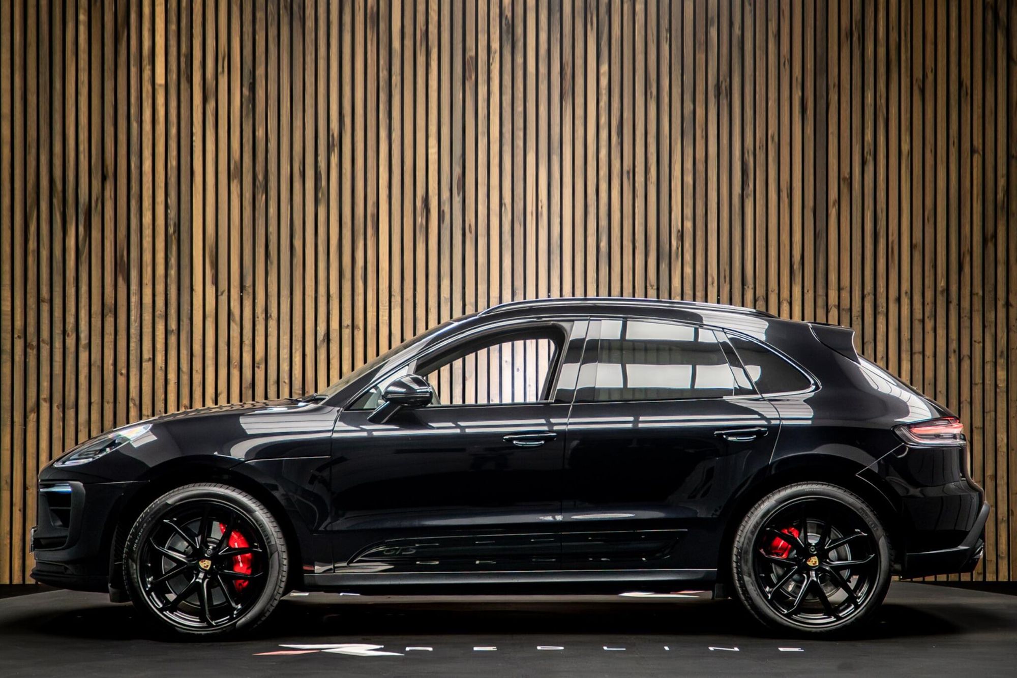 PORSCHE MACAN ESTATE GTS 5dr PDK for sale UK - Slide 7