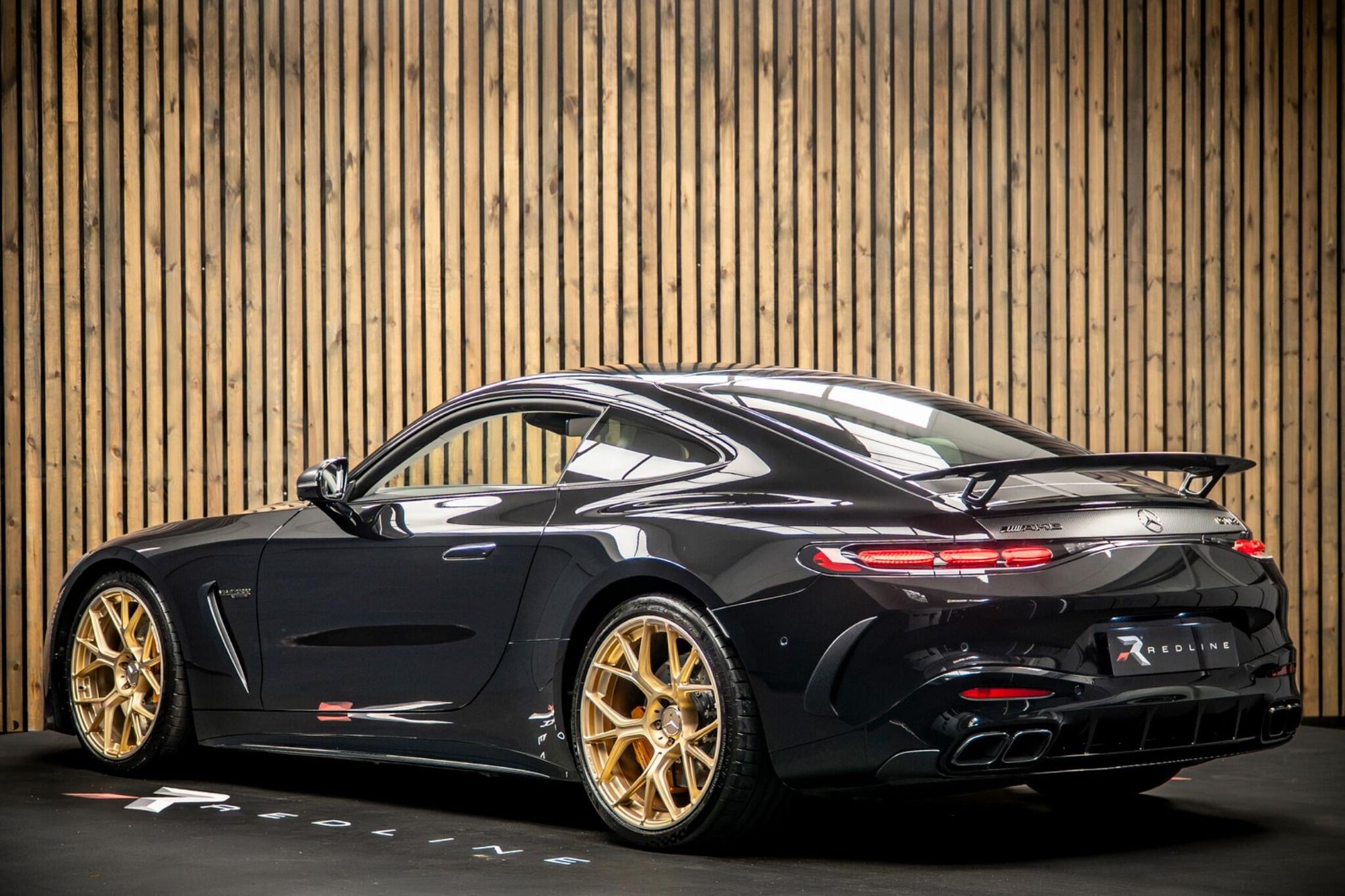 MERCEDES-BENZ AMG GT COUPE GT 63 4Matic+ Ultimate 2dr Auto for sale UK - Slide 3