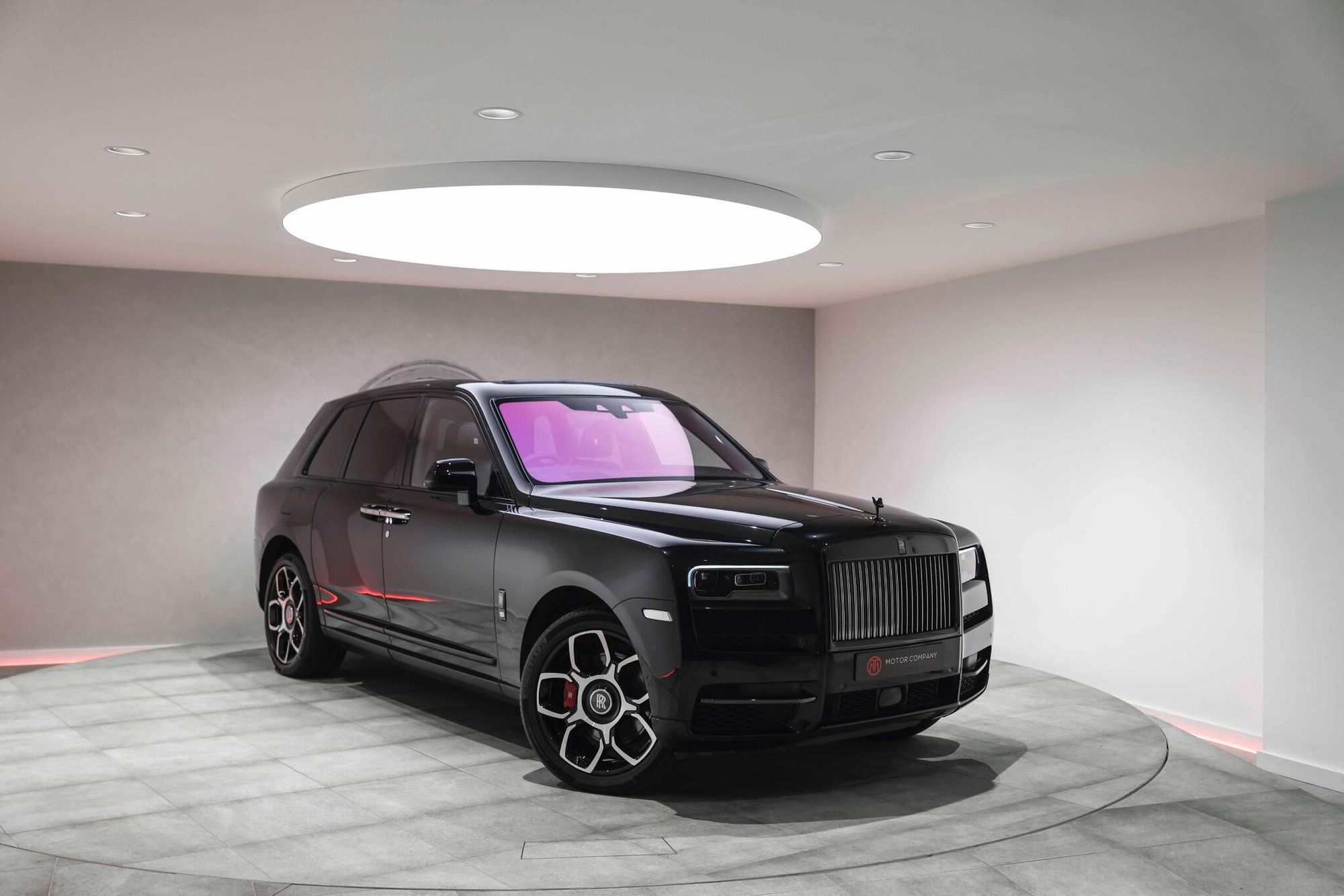 ROLLS-ROYCE CULLINAN ESTATE Black Badge 5dr Auto for sale UK - Slide 2