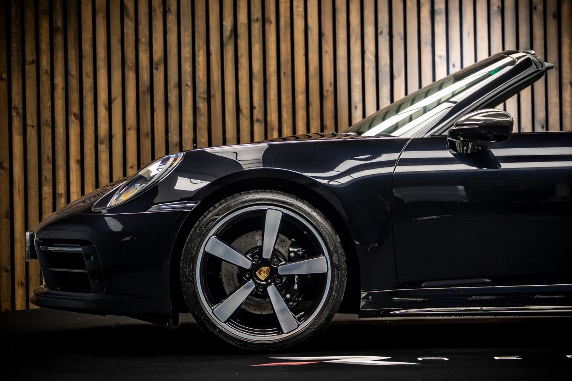PORSCHE 911 [992] TARGA 4 S 2dr PDK for sale UK - Slide 9