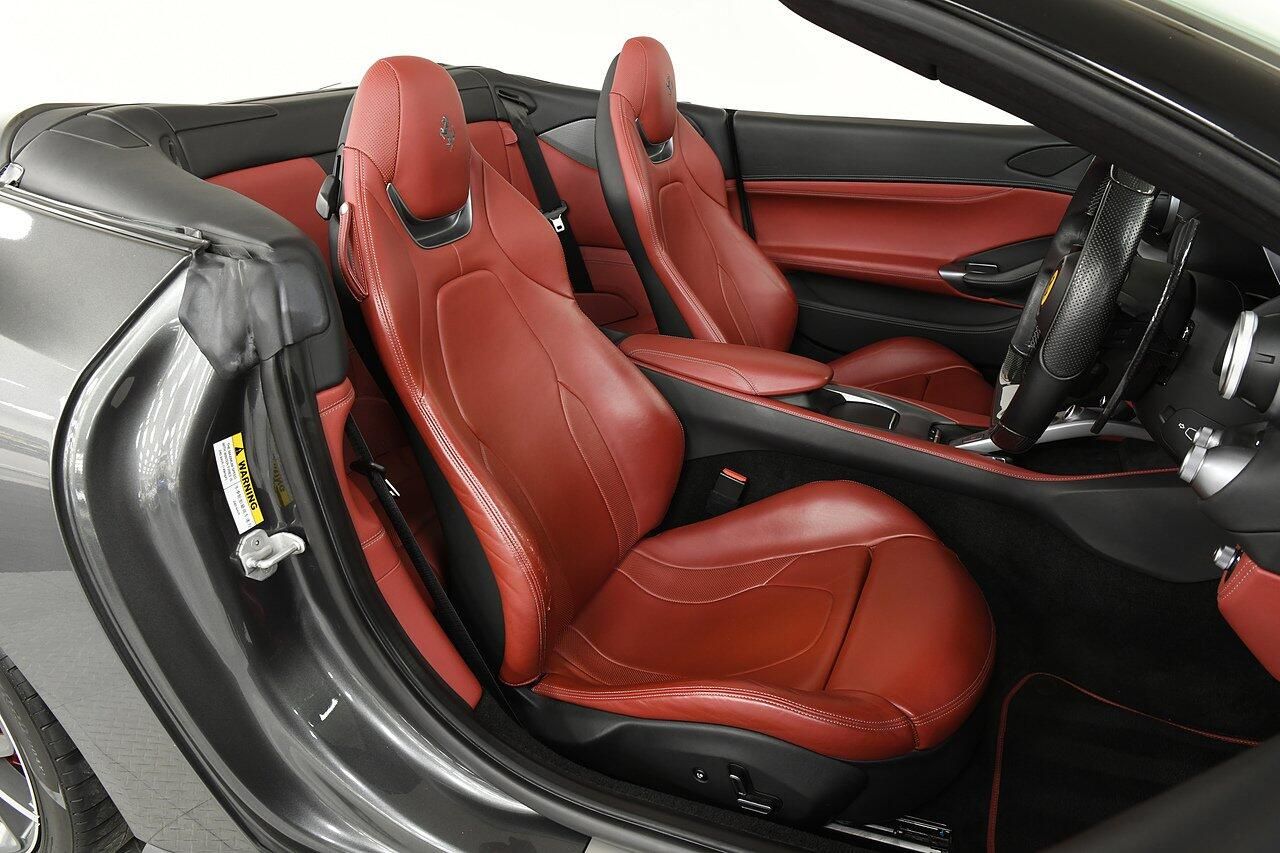 FERRARI PORTOFINO CONVERTIBLE GT 2dr Auto for sale UK - Slide 7