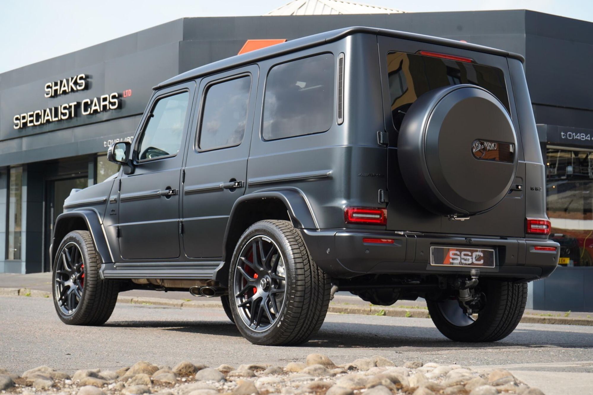 MERCEDES-BENZ G CLASS AMG STATION WAGON SPECIAL EDITIONS G63 Magno Edition 5dr 9G-Tronic for sale UK - Slide 2