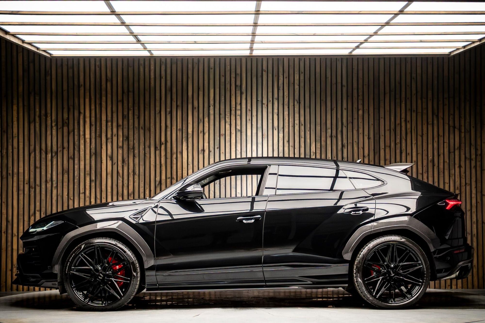 LAMBORGHINI URUS ESTATE 4.0T FSI V8 5dr Auto for sale UK - Slide 7