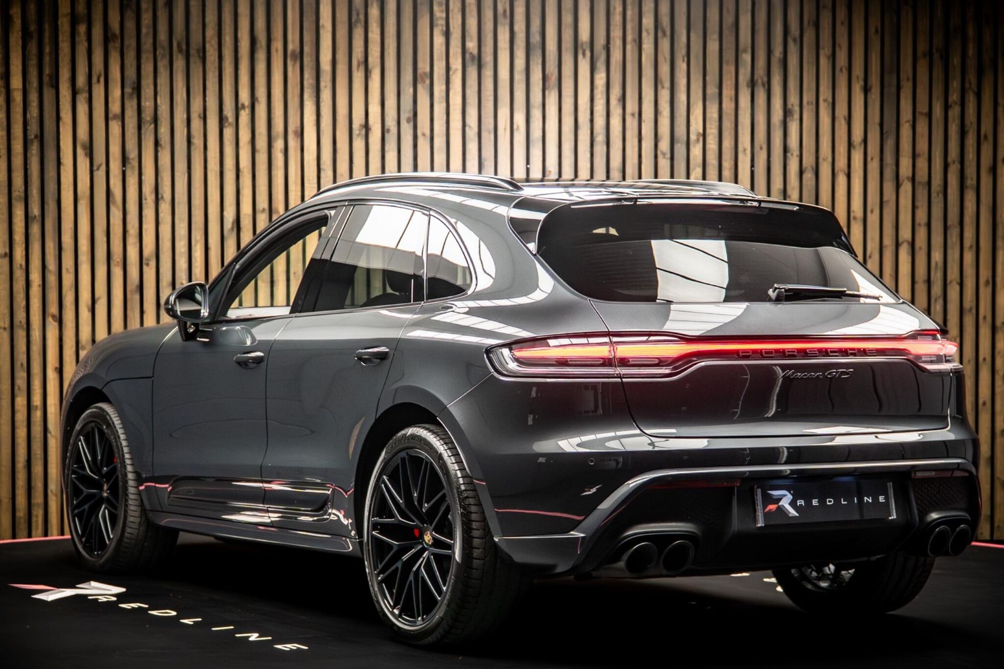 PORSCHE MACAN ESTATE GTS 5dr PDK for sale UK - Slide 3