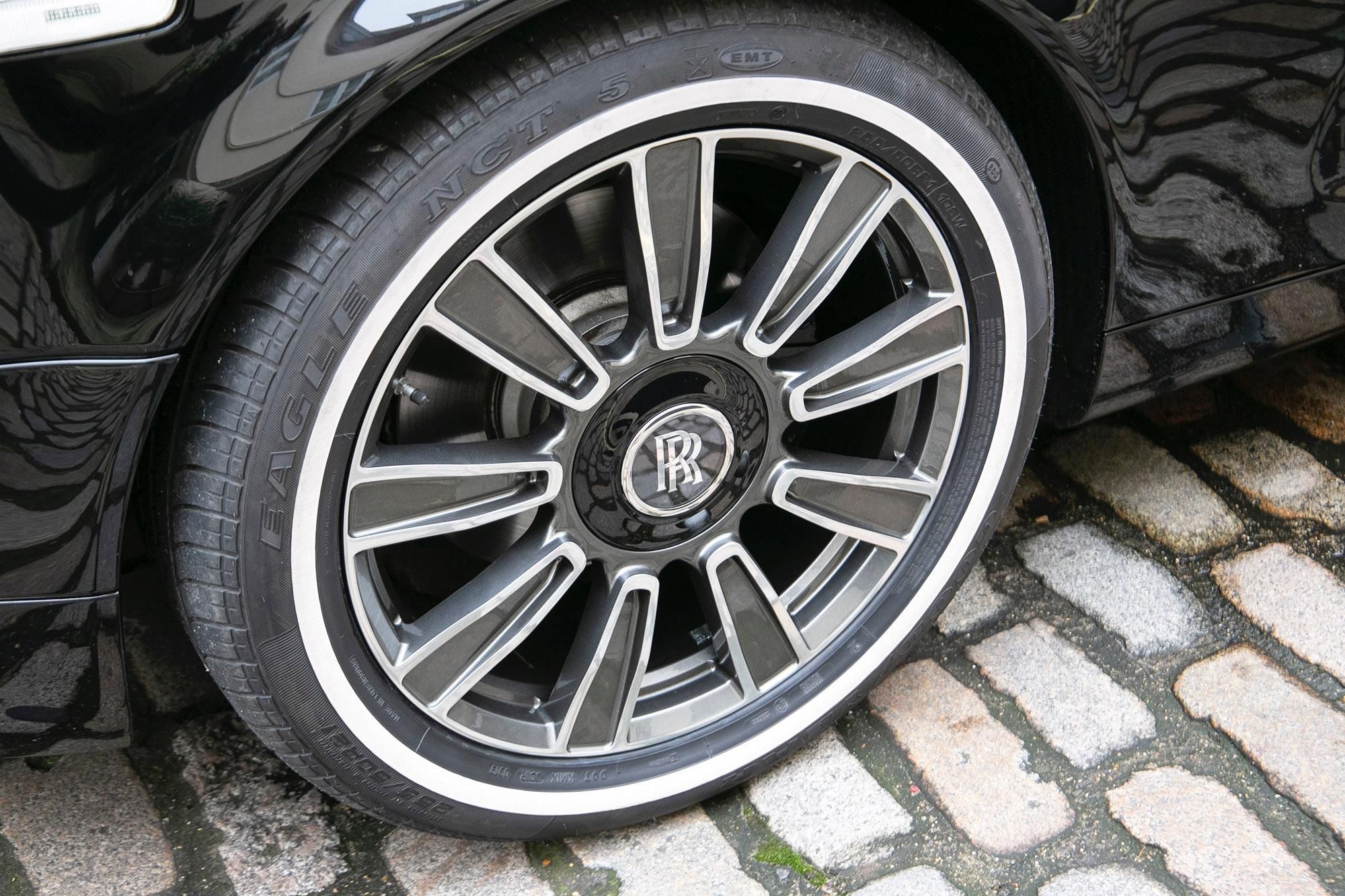 ROLLS-ROYCE PHANTOM COUPE II 2dr Auto for sale UK - Slide 8