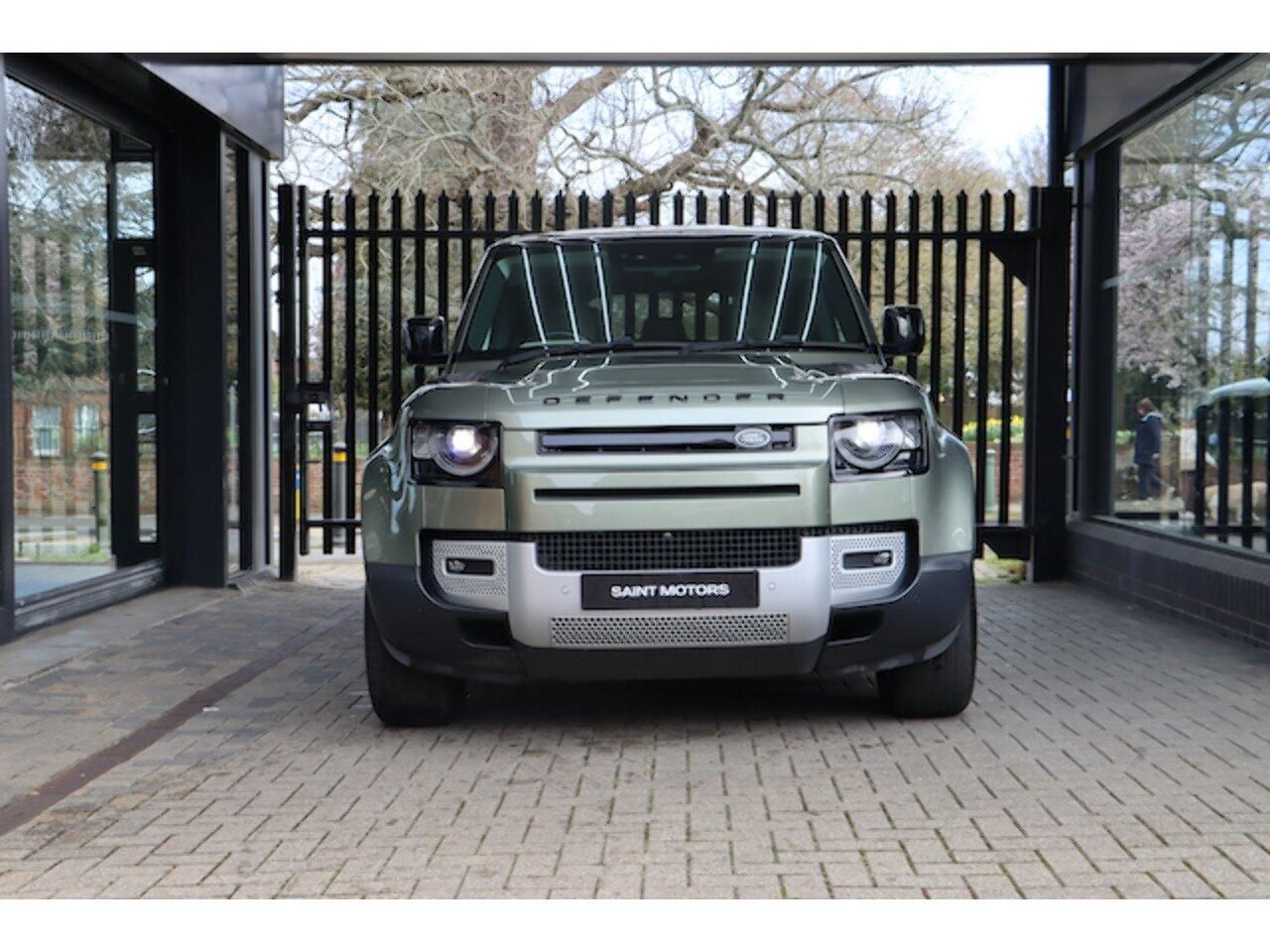 LAND ROVER DEFENDER ESTATE SPECIAL EDITIONS 2.0 D240 First Edition 110 5dr Auto for sale UK - Slide 4