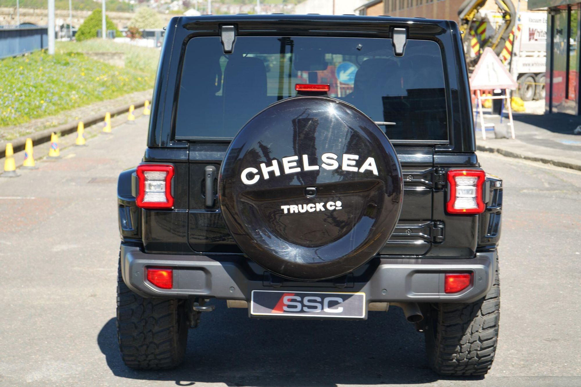 JEEP WRANGLER HARD TOP 2.0 GME Overland 4dr Auto8 for sale UK - Slide 10