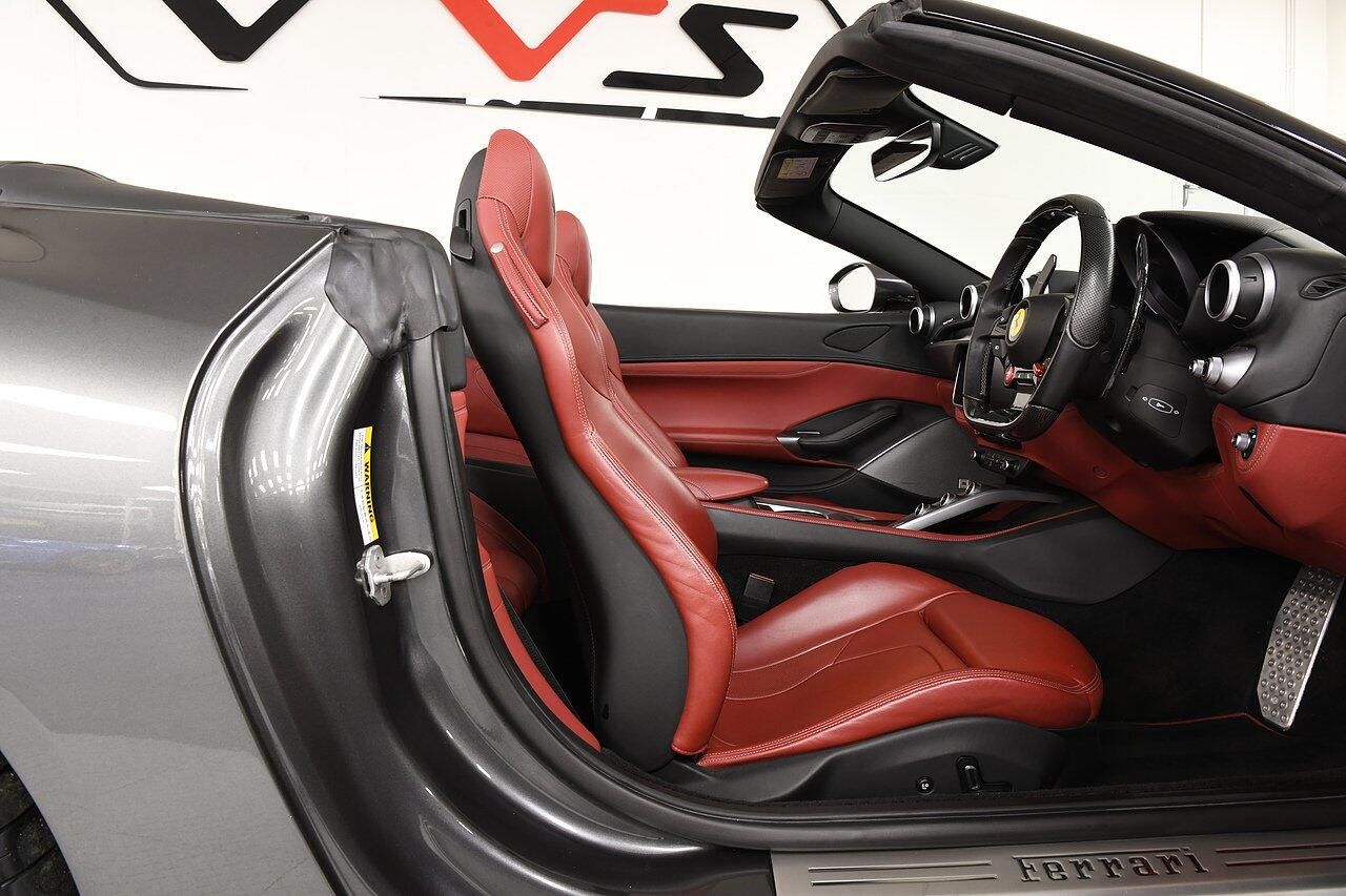 FERRARI PORTOFINO CONVERTIBLE GT 2dr Auto for sale UK - Slide 6
