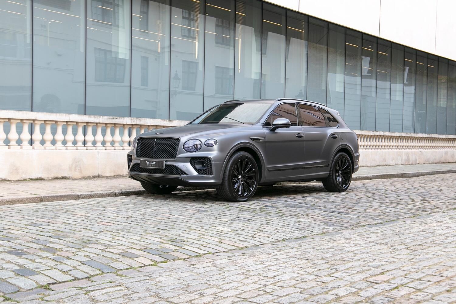 BENTLEY BENTAYGA ESTATE 3.0 V6 Hybrid 5dr Auto for sale UK - Slide 2