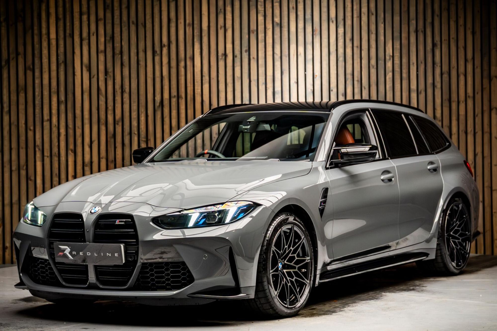 BMW M3 TOURING M3 xDrive 530 Competition M 5dr Step Auto for sale UK - Slide 8