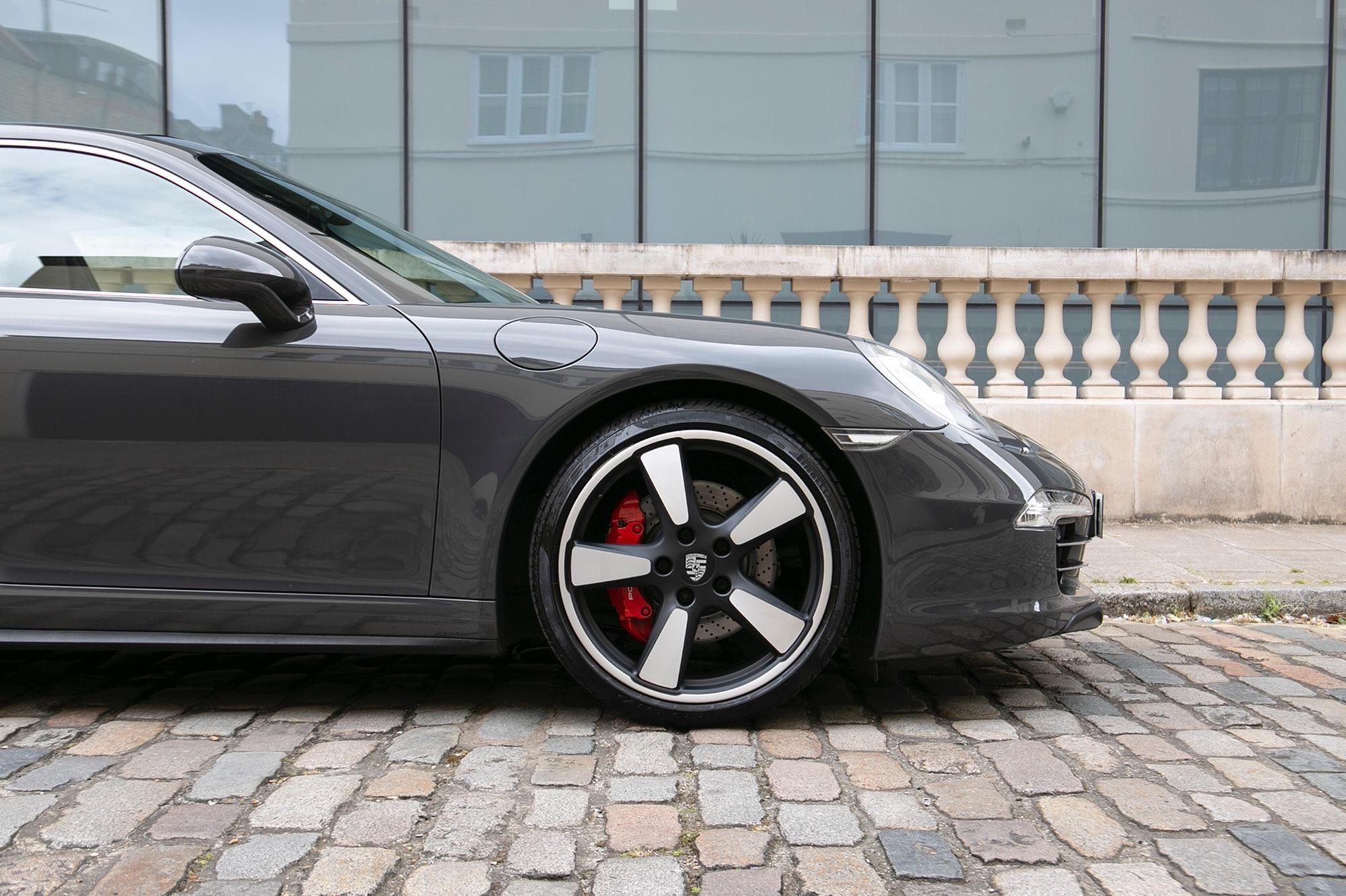 PORSCHE 911 [991] CARRERA COUPE SPECIAL EDITIONS 50th Anniversary 2dr PDK for sale UK - Slide 6