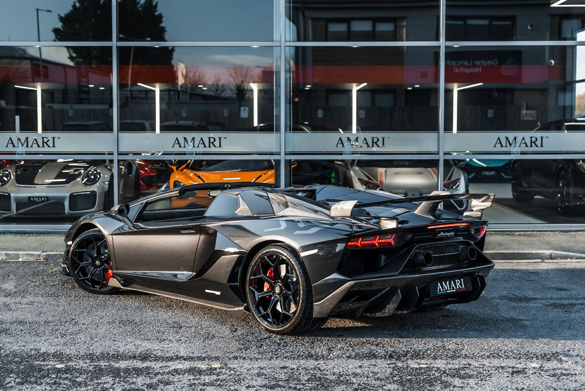 LAMBORGHINI AVENTADOR ROADSTER SPECIAL EDITION LP 770-4 SVJ 2dr ISR for sale UK - Slide 4