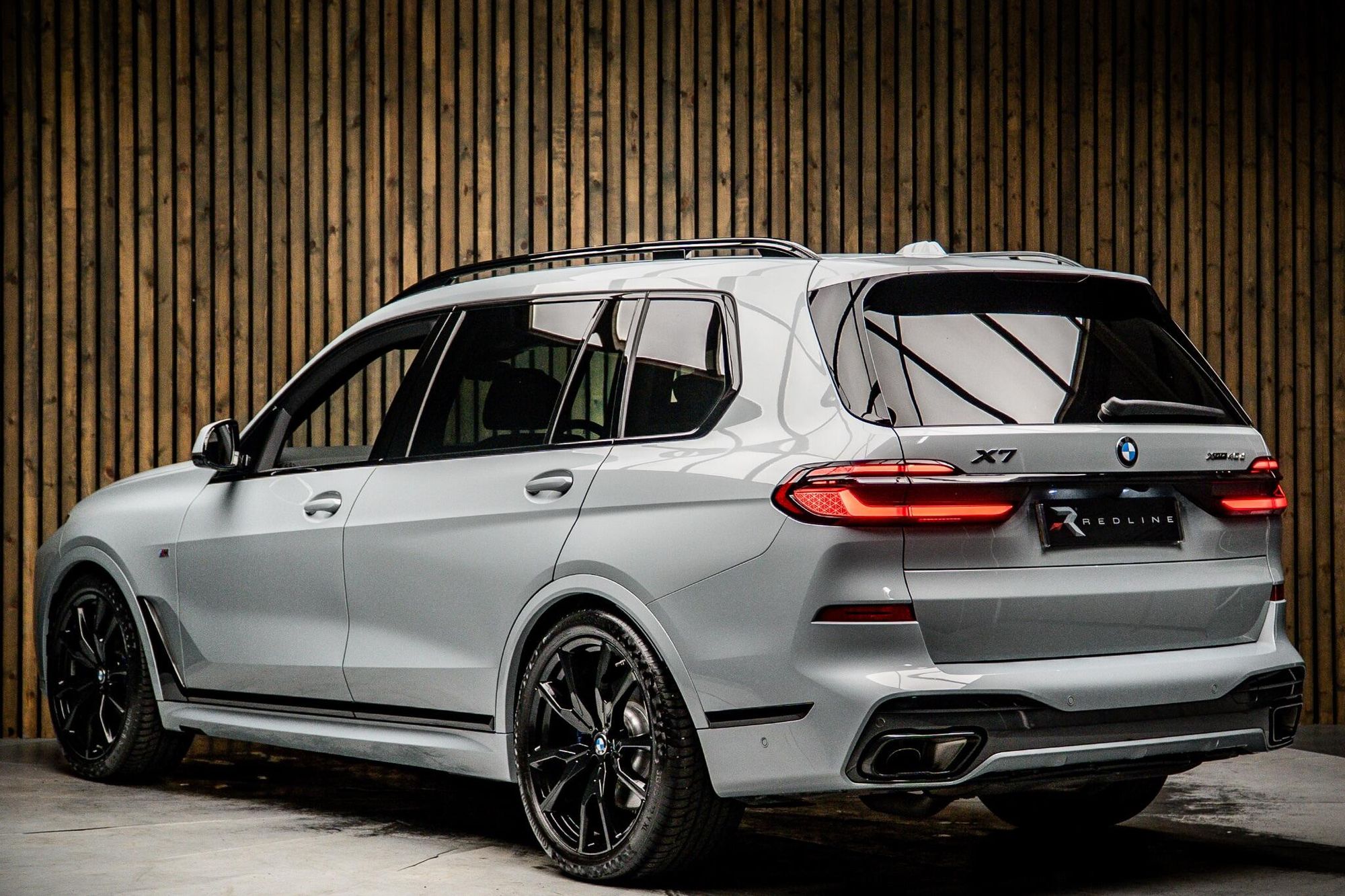 BMW X7 DIESEL ESTATE xDrive40d MHT M Sport 5dr Step Auto for sale UK - Slide 3