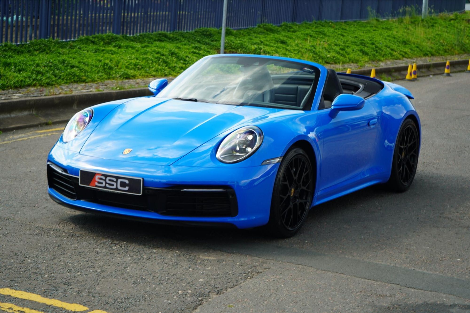 PORSCHE 911 [992] CARRERA CABRIOLET S 2dr PDK for sale UK - Slide 6