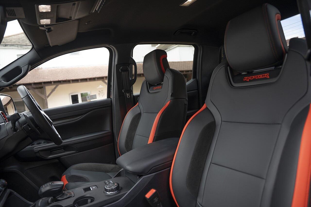 FORD RANGER PETROL Pick Up Double Cab Raptor 3.0 EcoBoost V6 292 Auto for sale UK - Slide 10