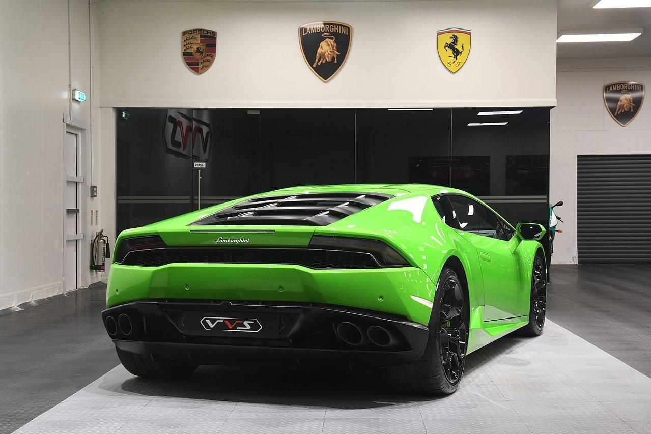 LAMBORGHINI HURACAN COUPE LP 610-4 2dr LDF for sale UK - Slide 3