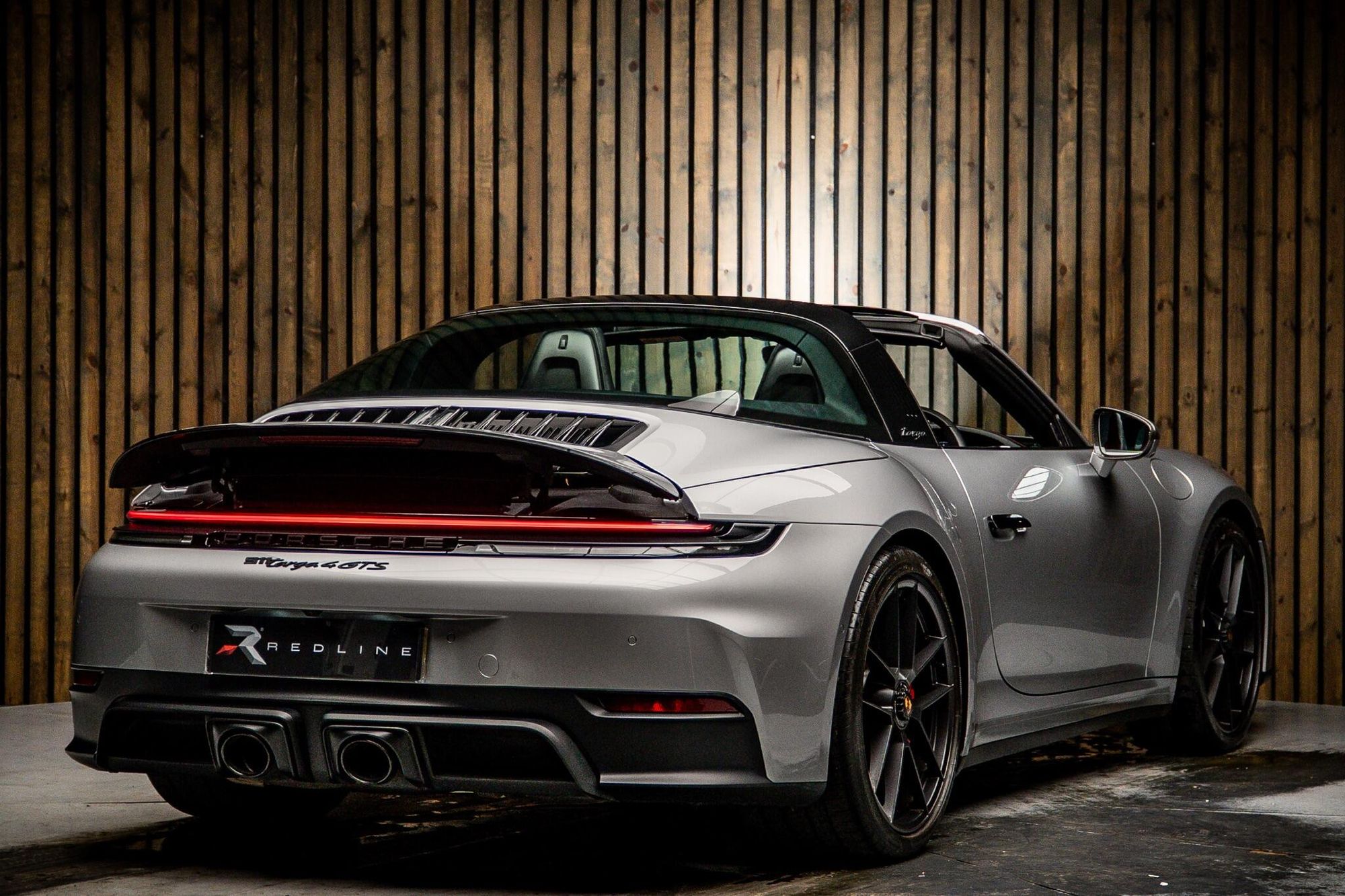 PORSCHE 911 [992] TARGA 4 GTS t-Hybrid 2dr PDK for sale UK - Slide 4