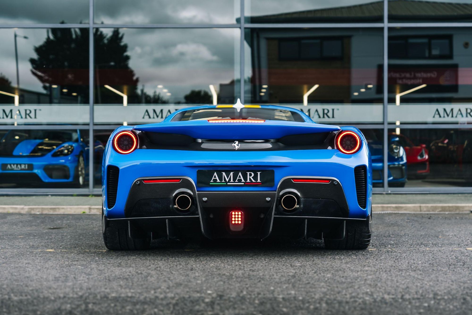 FERRARI 488 PISTA COUPE 2dr Auto for sale UK - Slide 7