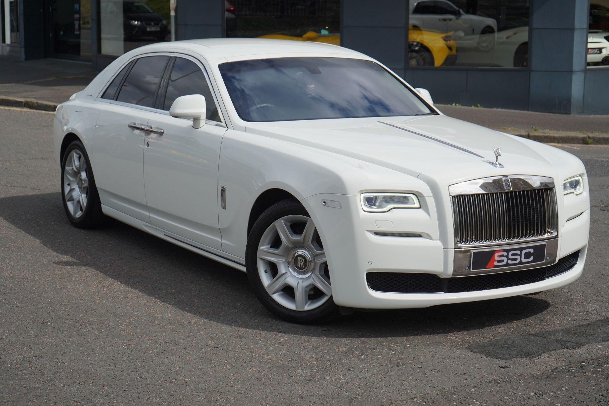 ROLLS-ROYCE GHOST SALOON II 4dr Auto for sale UK - Slide 4
