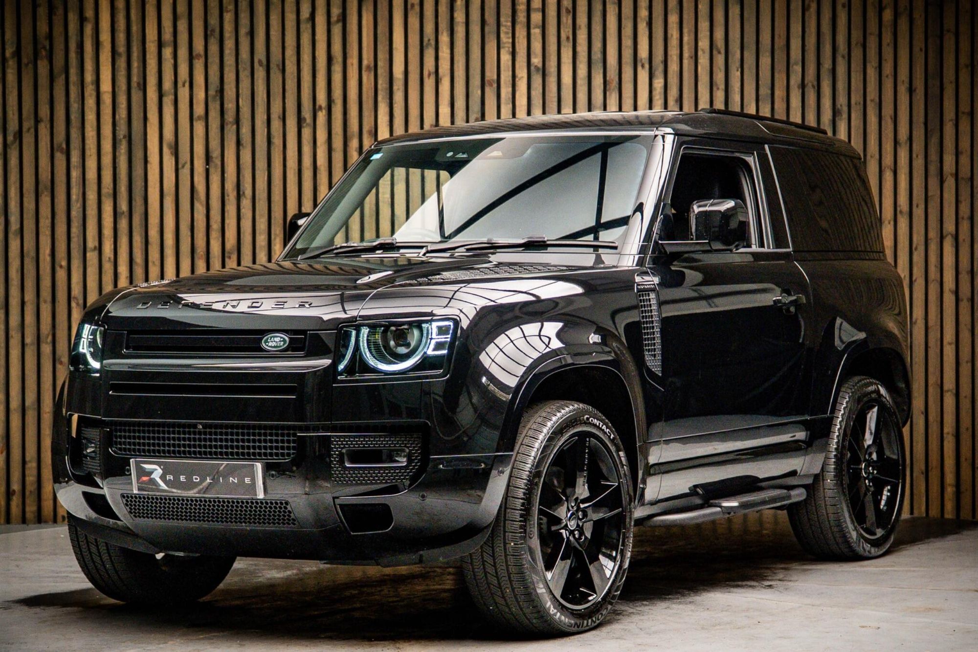 LAND ROVER DEFENDER 90 DIESEL 3.0 D350 Hard Top X-Dynamic HSE Auto for sale UK - Slide 8