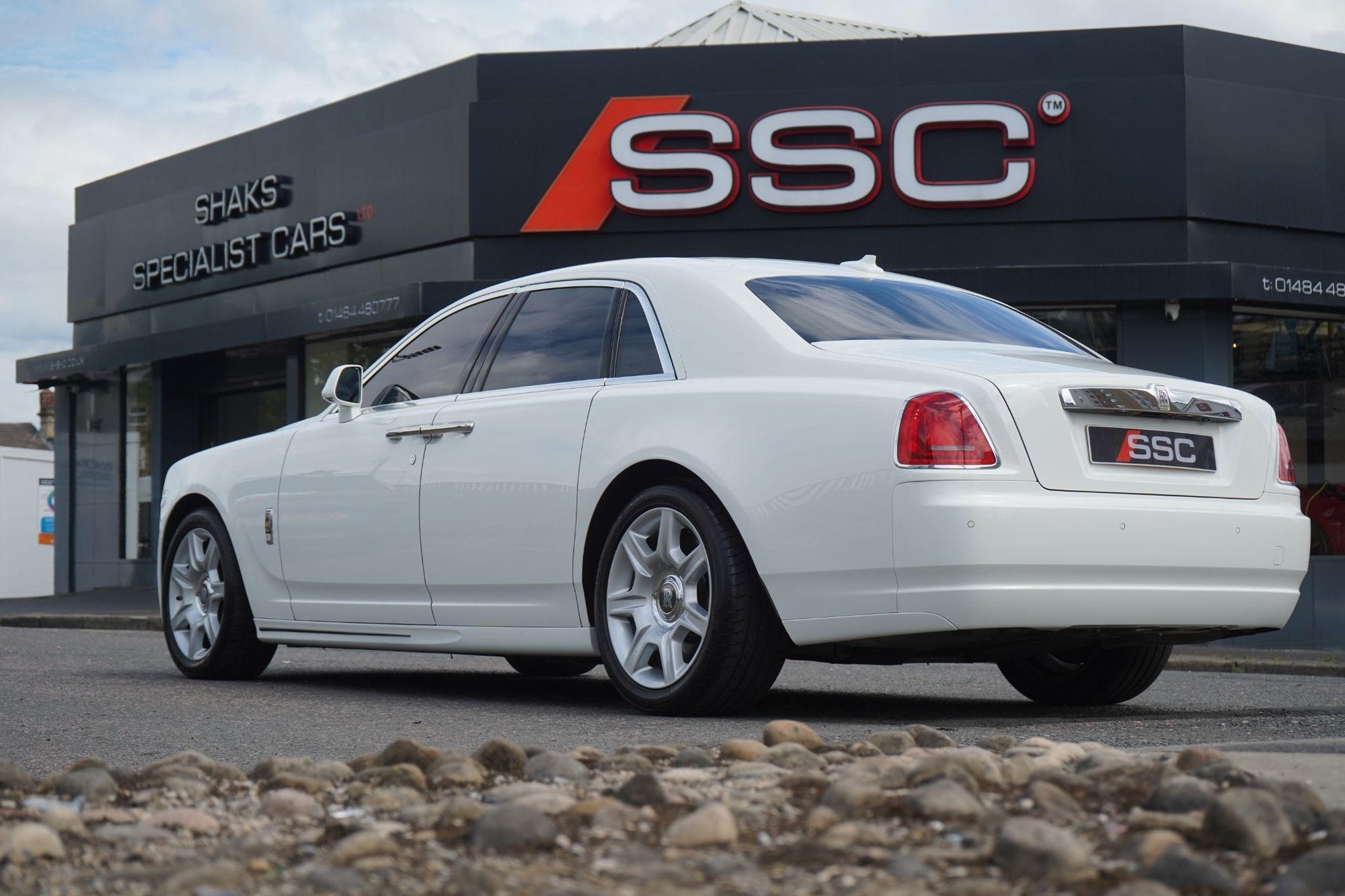 ROLLS-ROYCE GHOST SALOON II 4dr Auto for sale UK - Slide 2