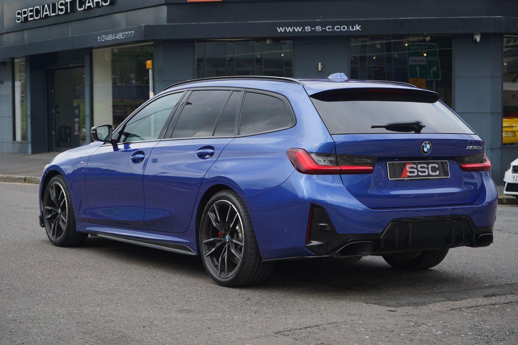 BMW 3 SERIES DIESEL TOURING M340d xDrive MHT 5dr Step Auto for sale UK - Slide 9