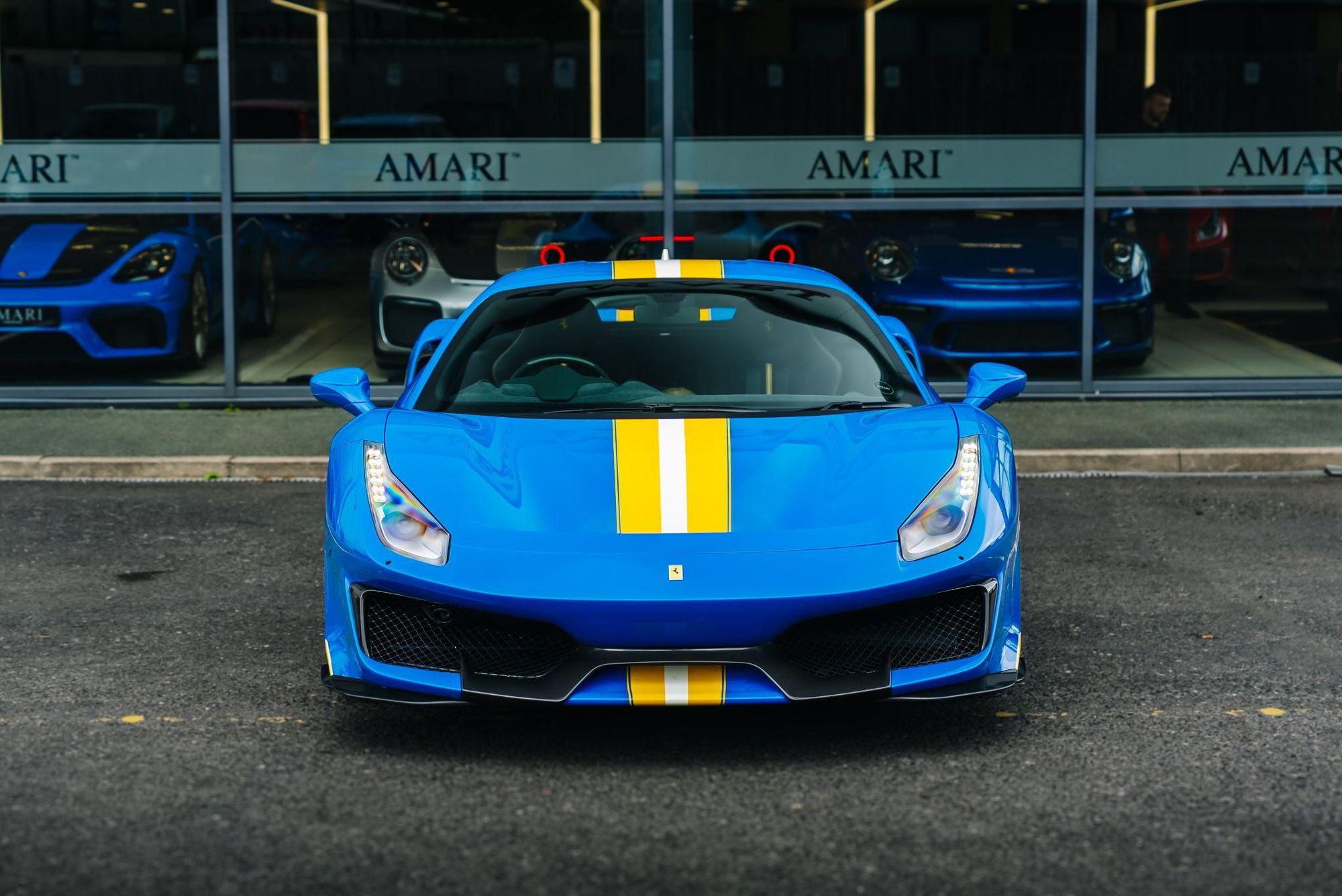 FERRARI 488 PISTA COUPE 2dr Auto for sale UK - Slide 5