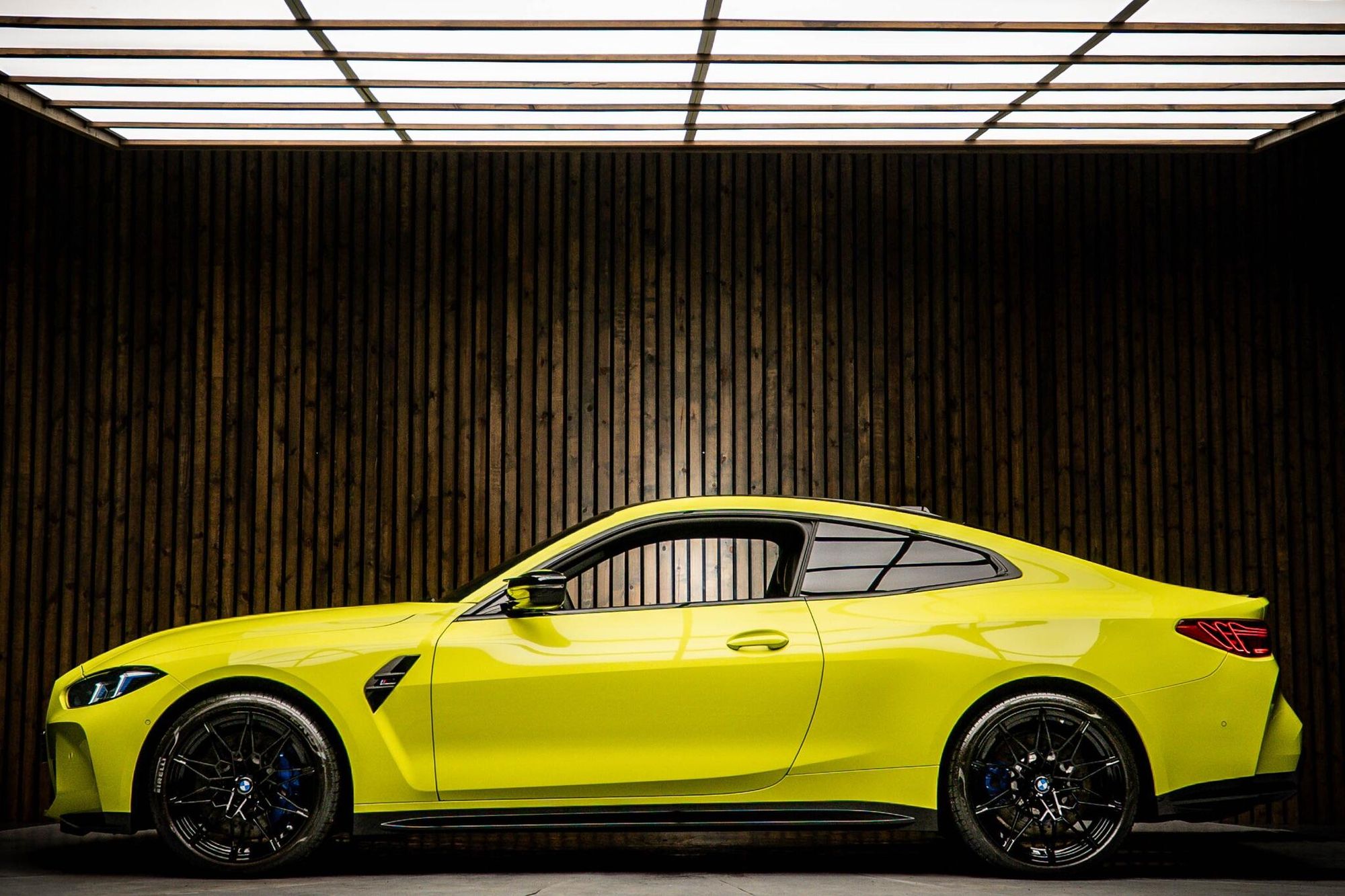 BMW M4 Coupe 3.0 Competition M xDrive 530 Steptronic 2 Door Auto for sale UK - Slide 7