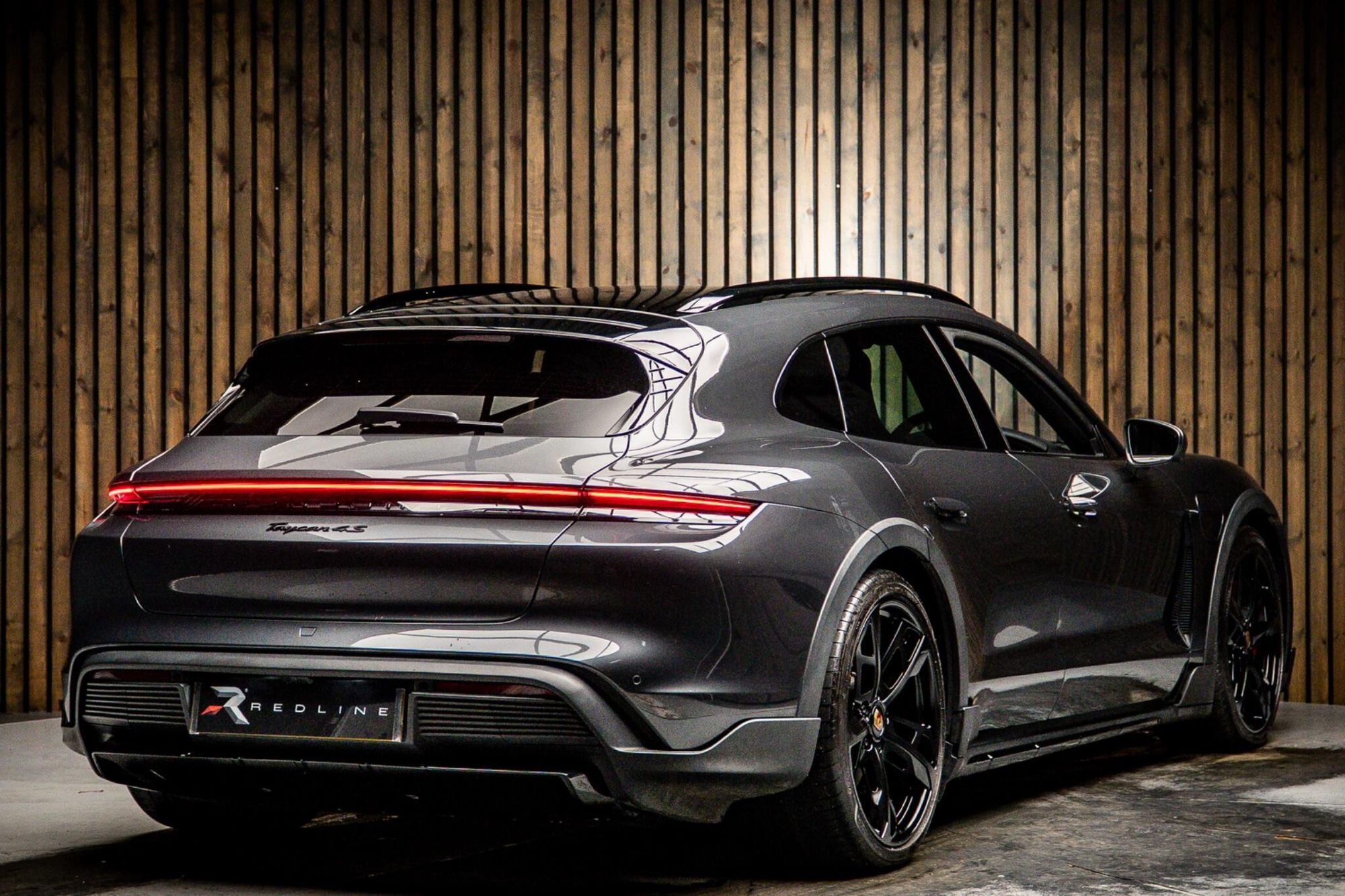 PORSCHE TAYCAN CROSS TURISMO 420kW 4S 93kWh 5dr Auto for sale UK - Slide 4