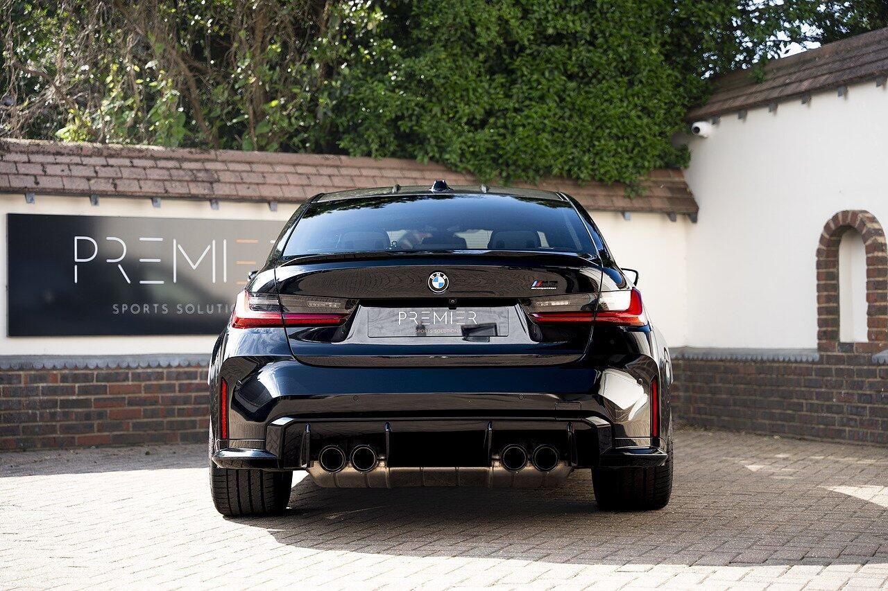 BMW M3 Saloon 3.0 530 Competition M xDrive Steptronic 4 Door Auto for sale UK - Slide 4