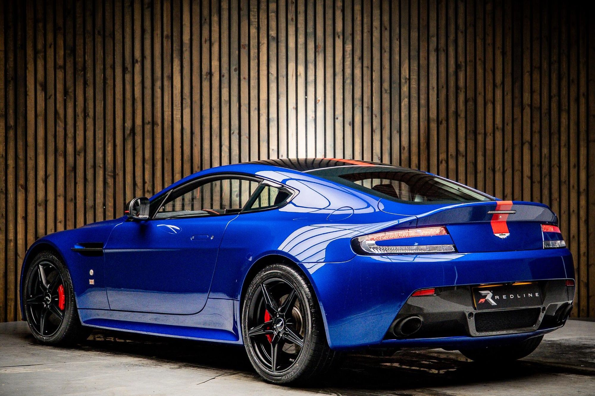 ASTON MARTIN VANTAGE V8 COUPE SPECIAL EDITIONS AMR 2dr for sale UK - Slide 3