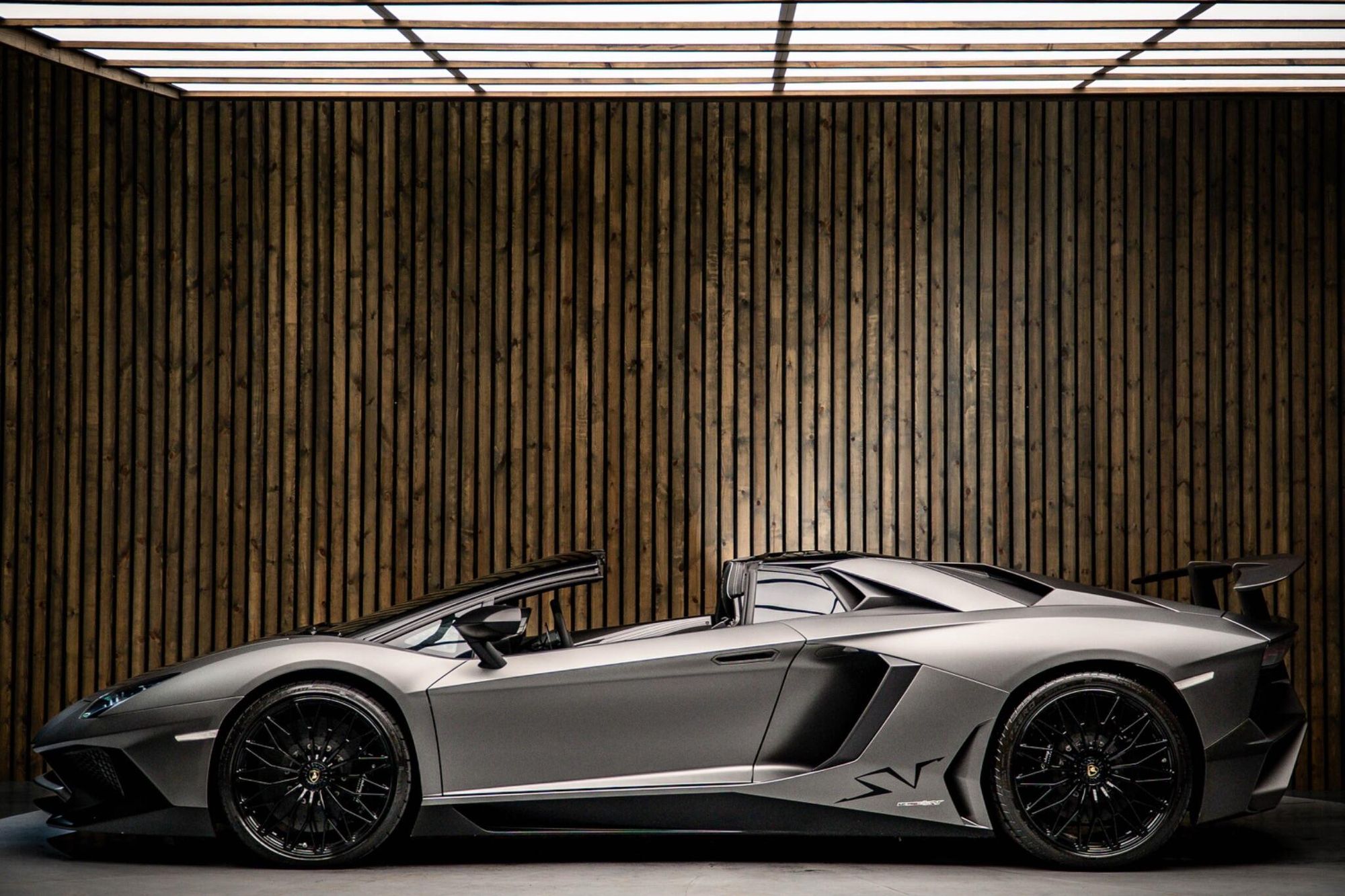 LAMBORGHINI AVENTADOR ROADSTER LP 750-4 Superveloce 2dr ISR for sale UK - Slide 7