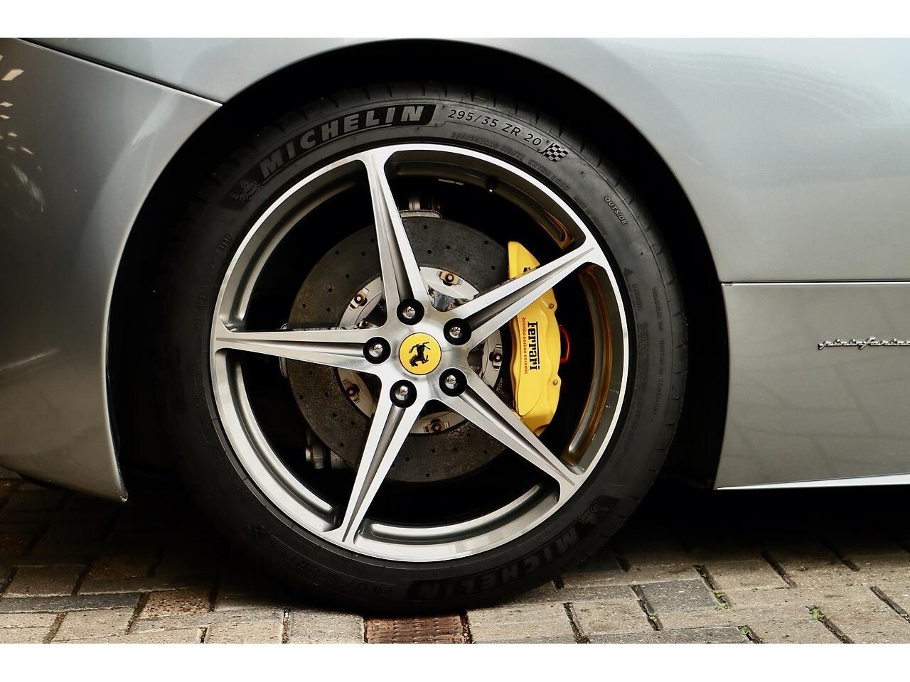 FERRARI 458 COUPE Italia 2dr Auto for sale UK - Slide 5