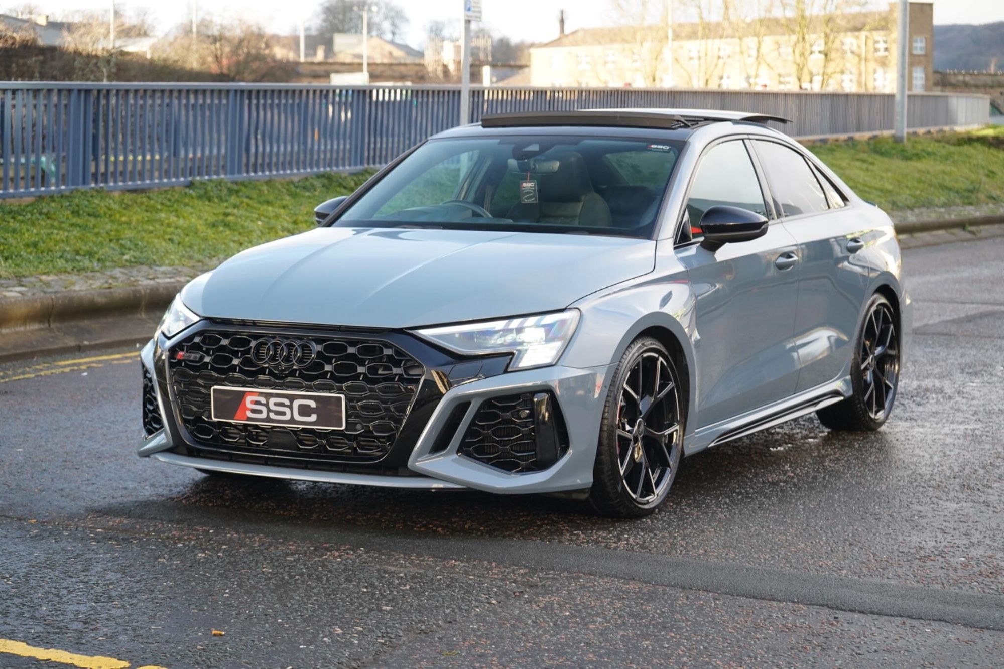 AUDI RS3 RS 3 SALOON RS 3 TFSI Quattro Vorsprung 4dr S Tronic for sale UK - Slide 6
